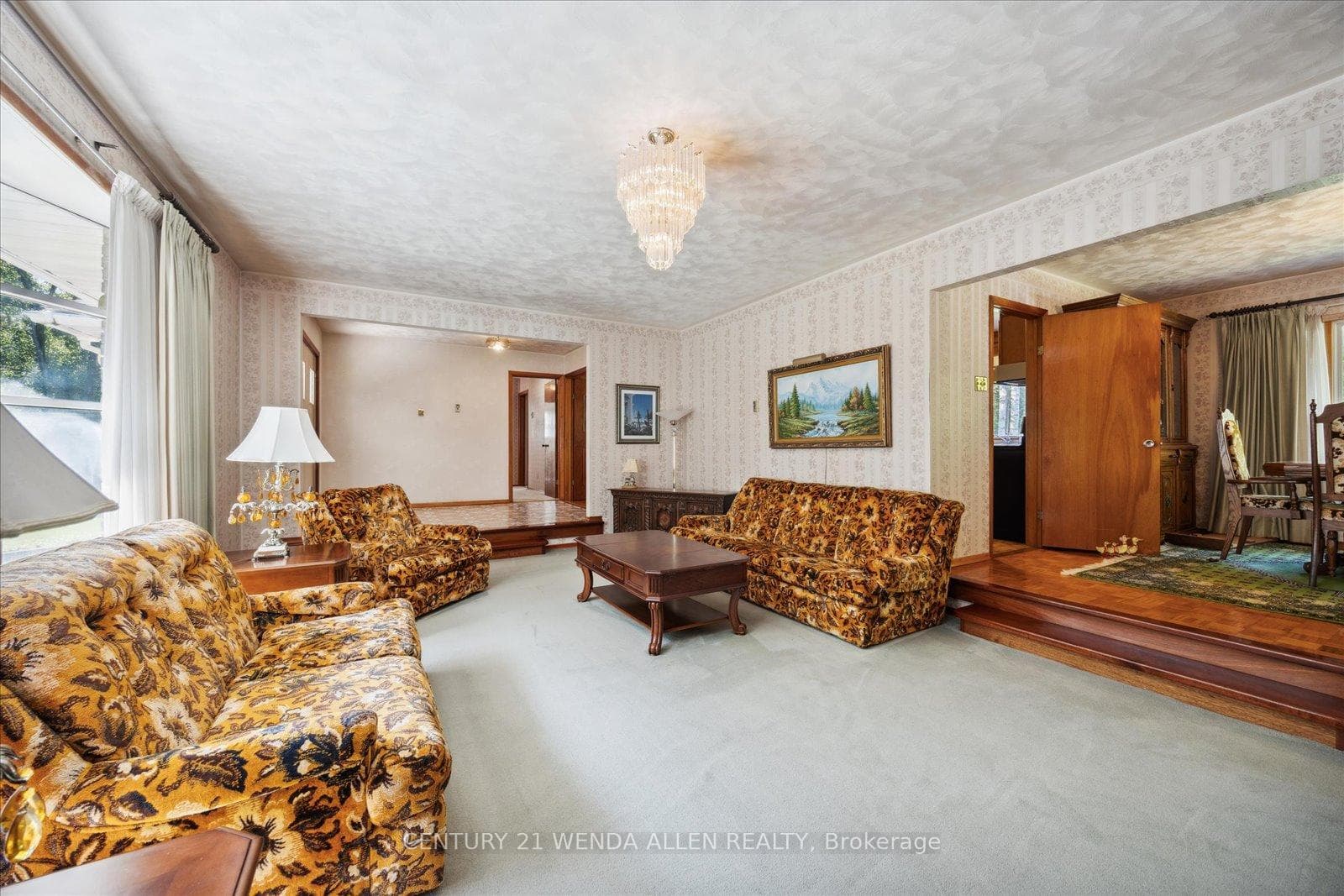 2582 Maple Grove Road photo 7