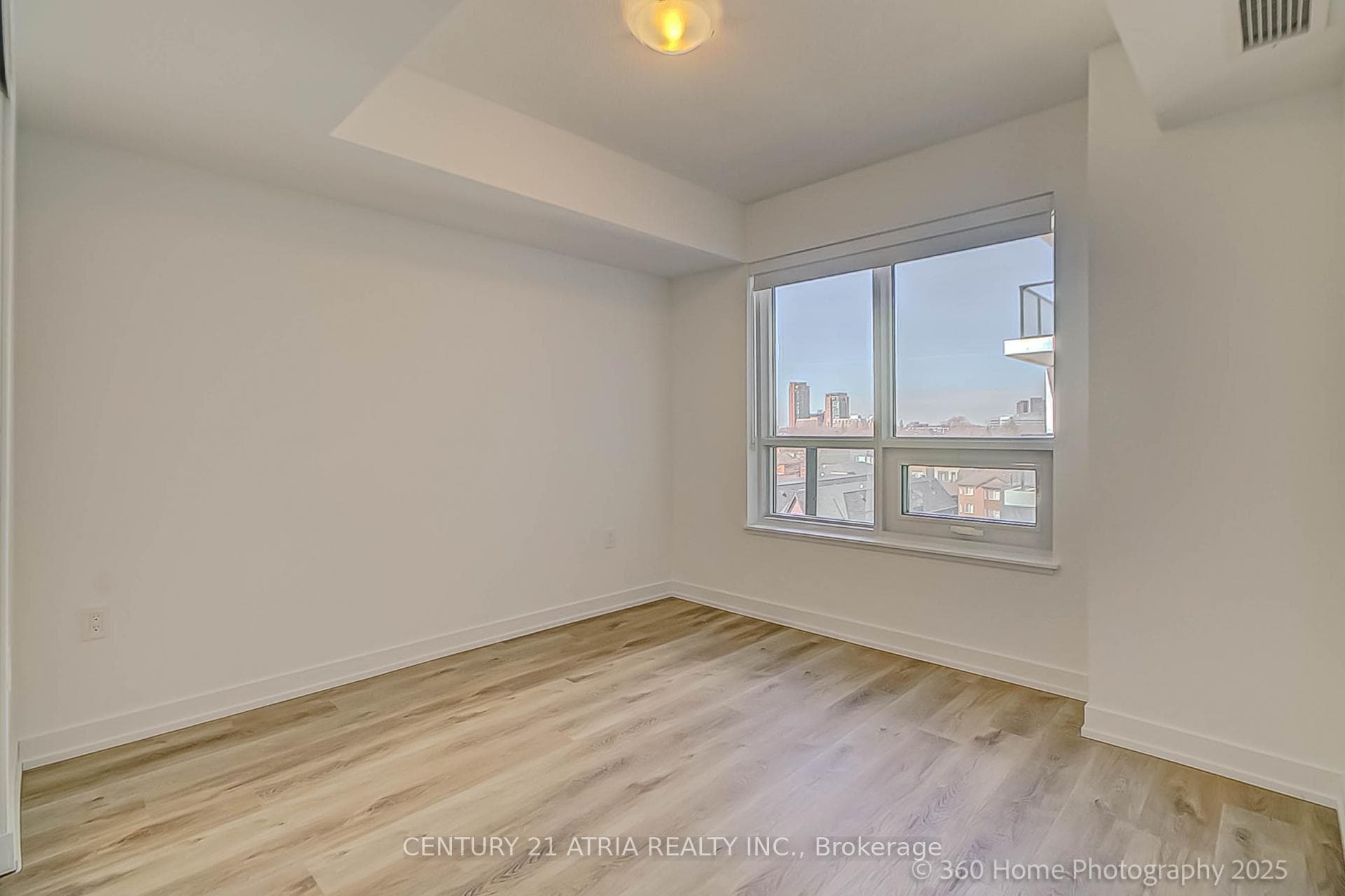 556 Marlee Avenue Unit 504 photo 20