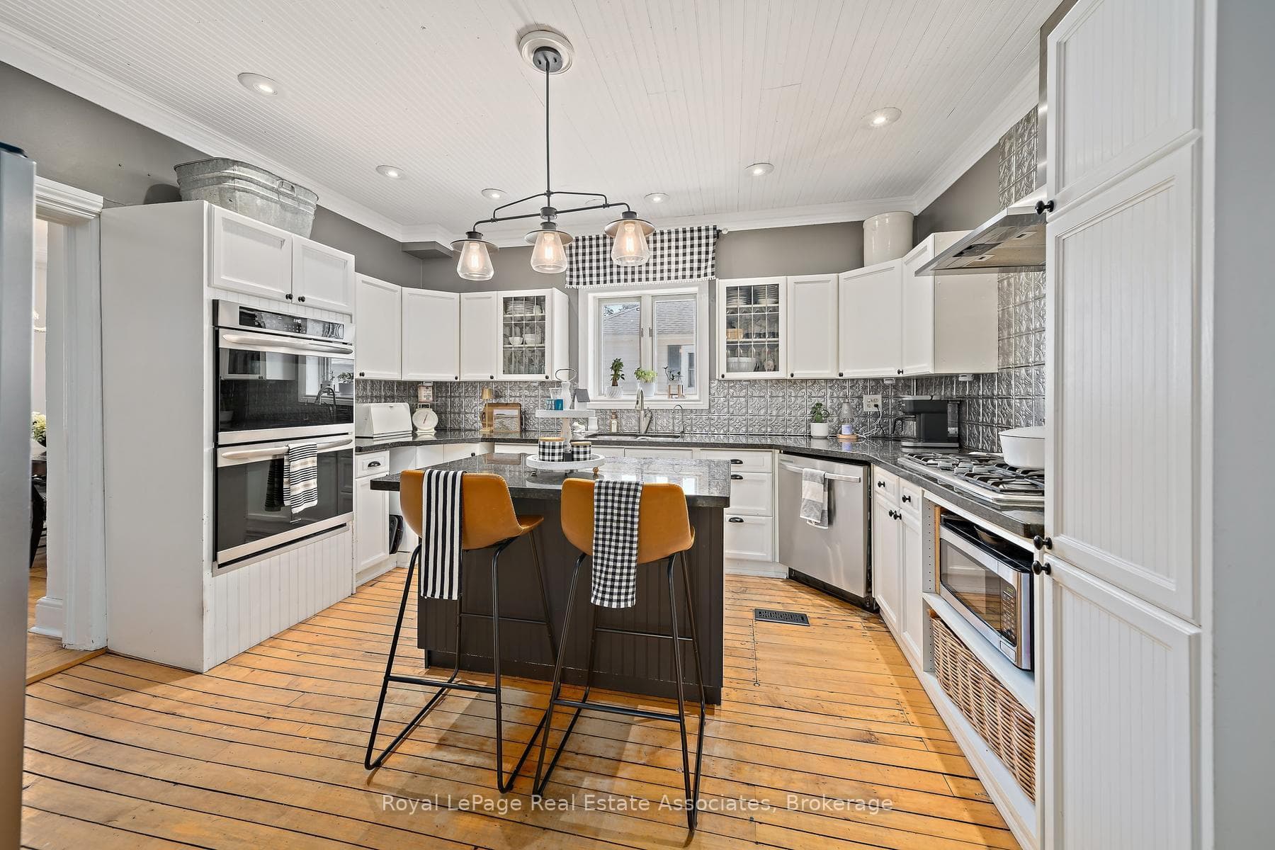 231 Arthur Street photo 13