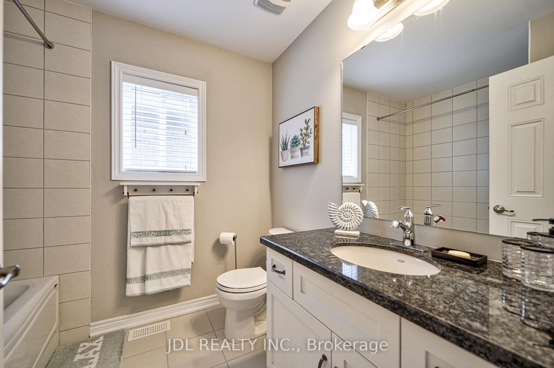 195 Greti Drive Unit Upper photo 33