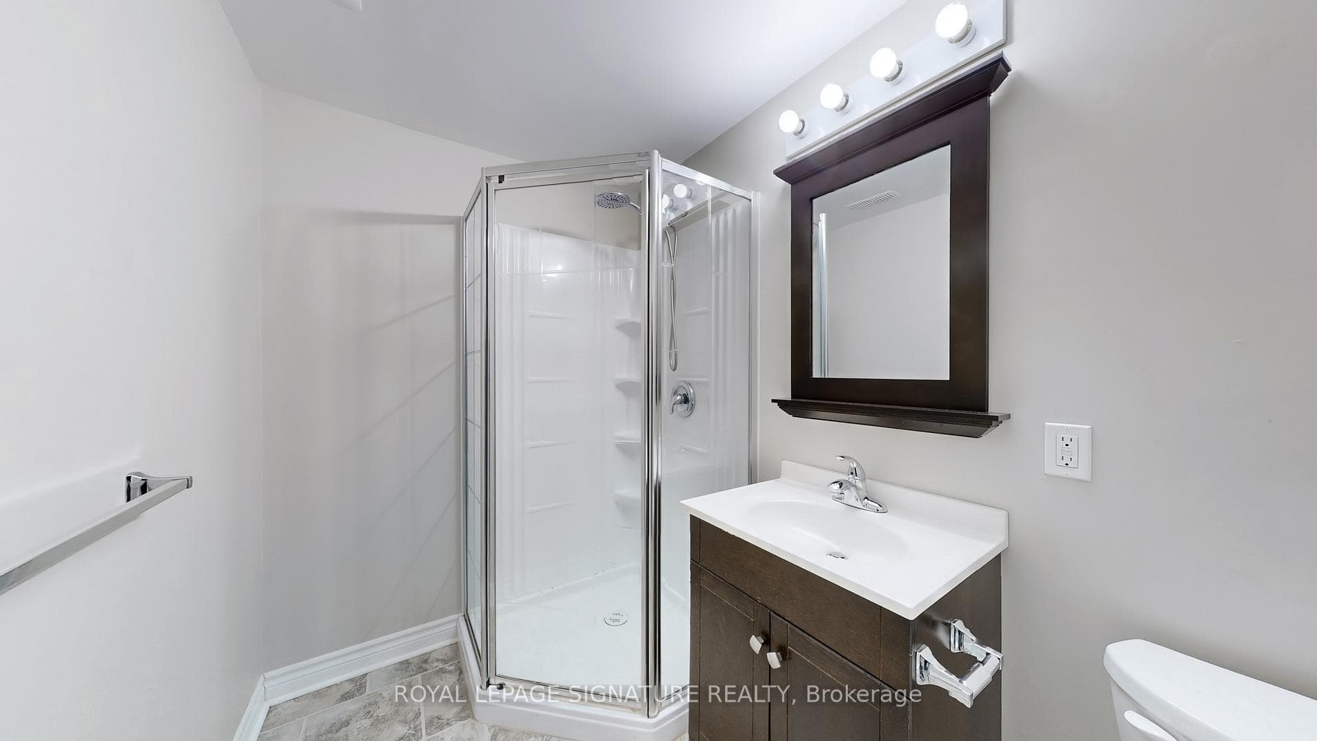 63 Hamilton Hall Drive photo 12