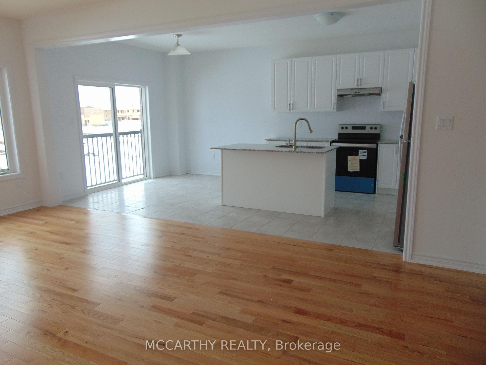 299 Ridley Crescent photo 6