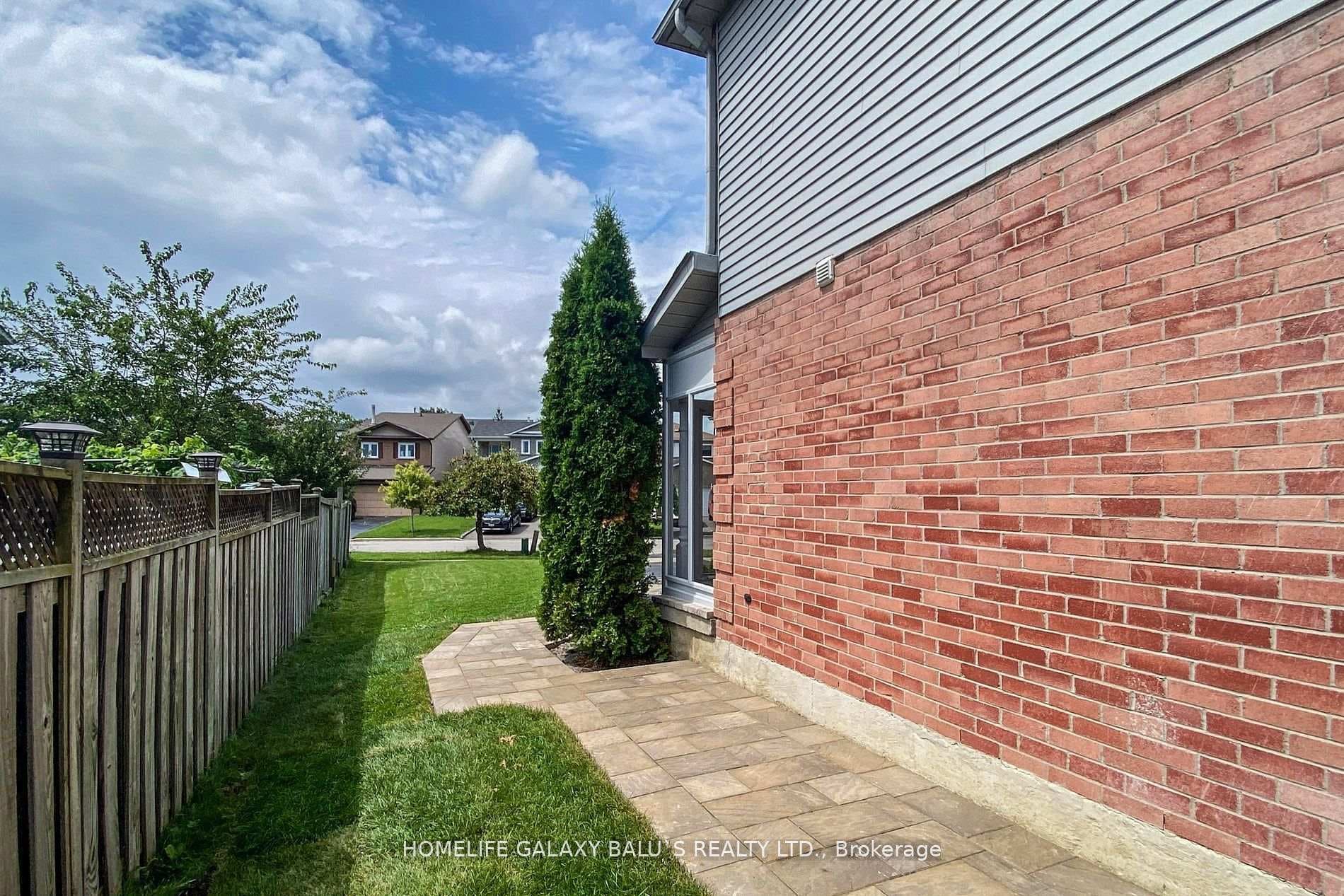 2049 Blue Ridge Crescent Unit ---Main photo 40