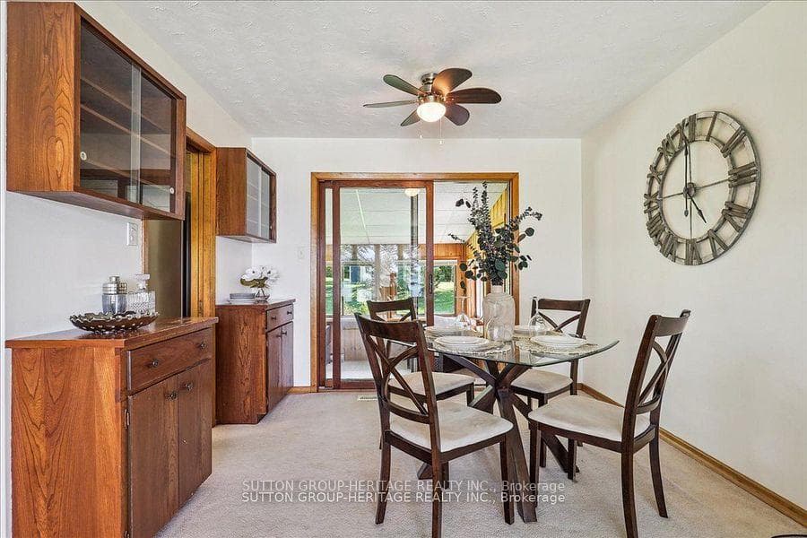 977 Nicholl's Boulevard photo 11