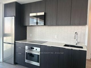 15 Skyridge Drive Unit 1602 photo 4