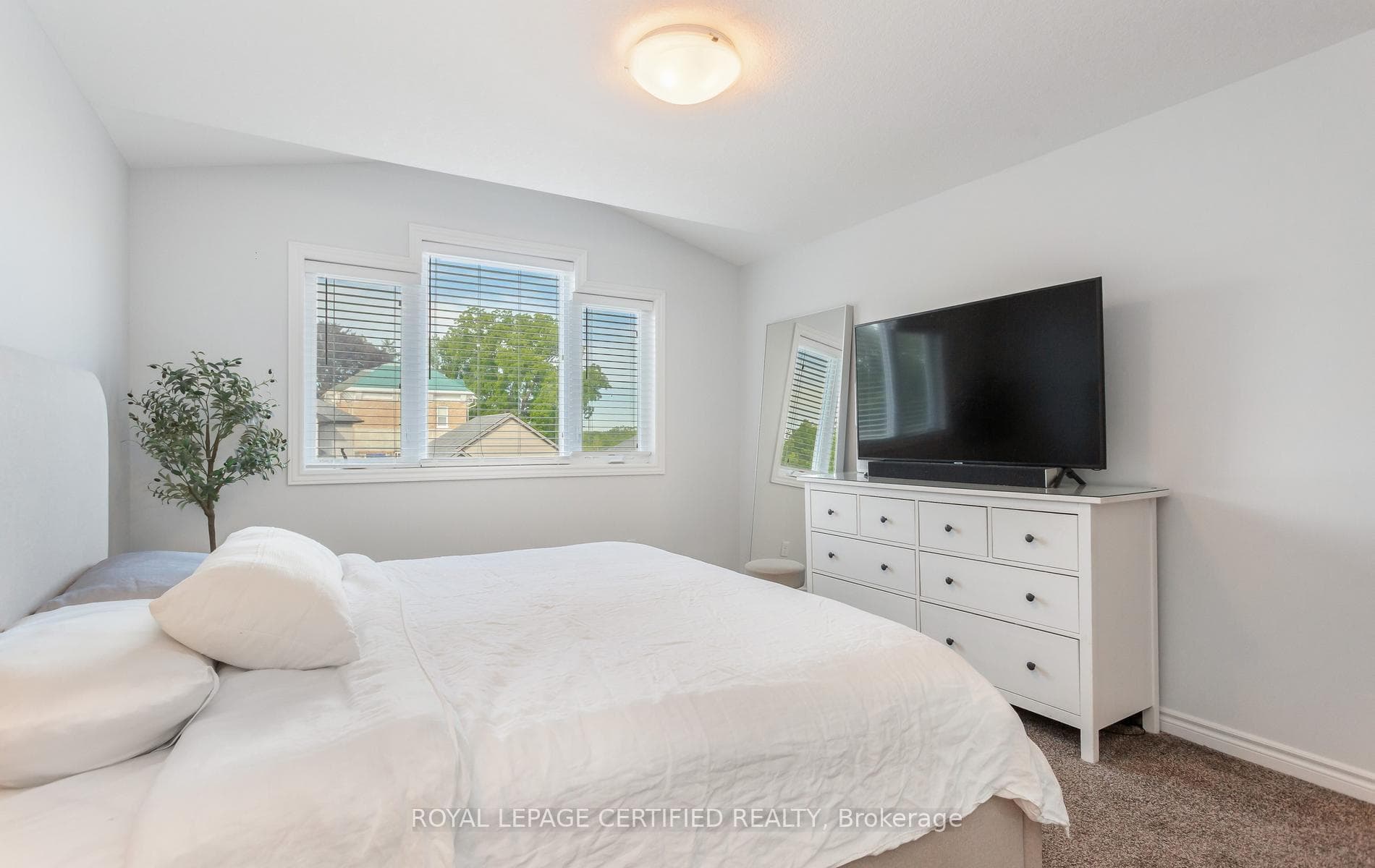 33 Kendell Lane photo 26