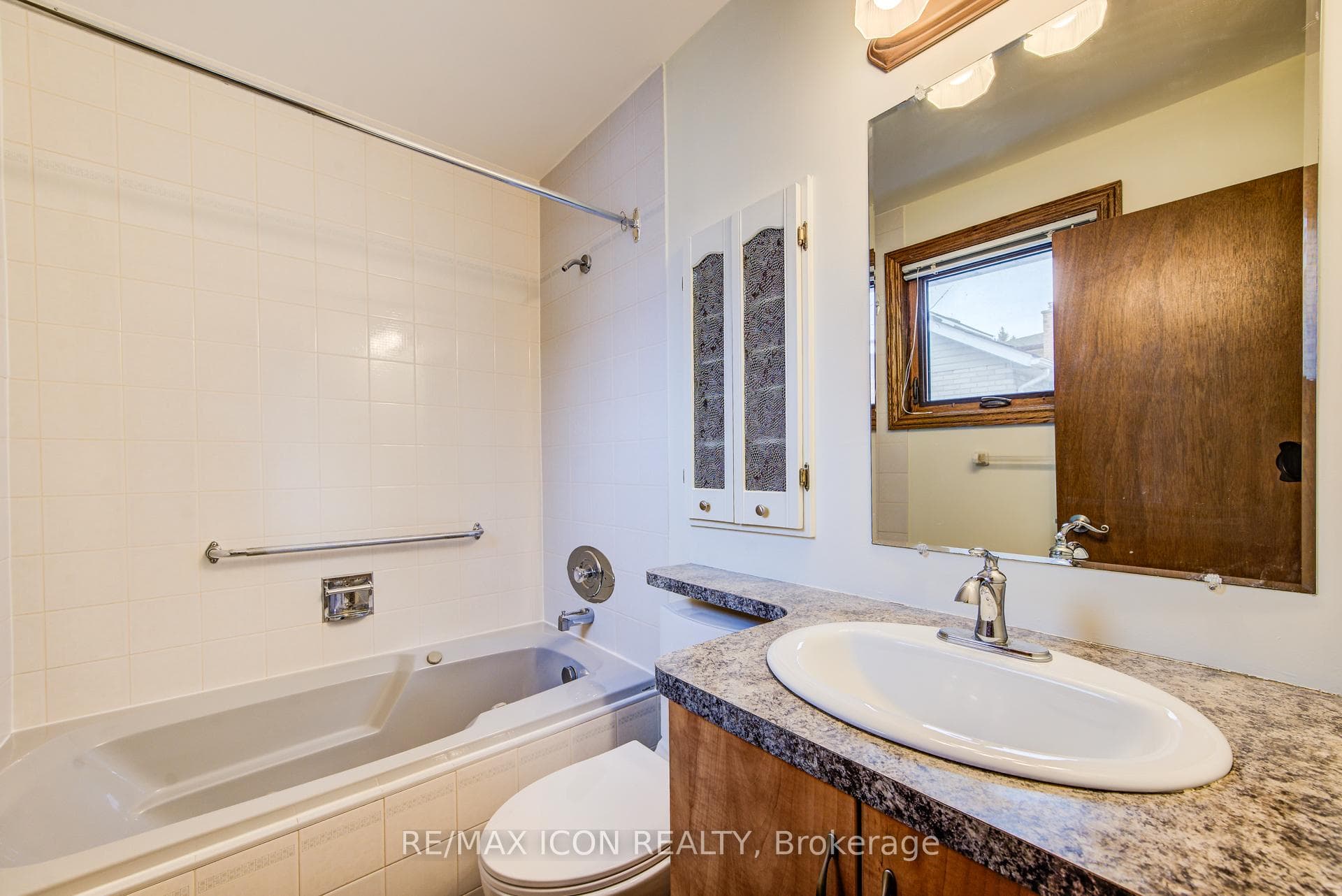 458 Winston Boulevard photo 27