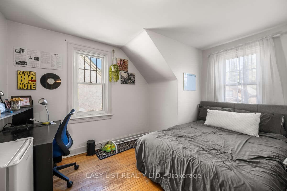 550 Brock Street photo 16