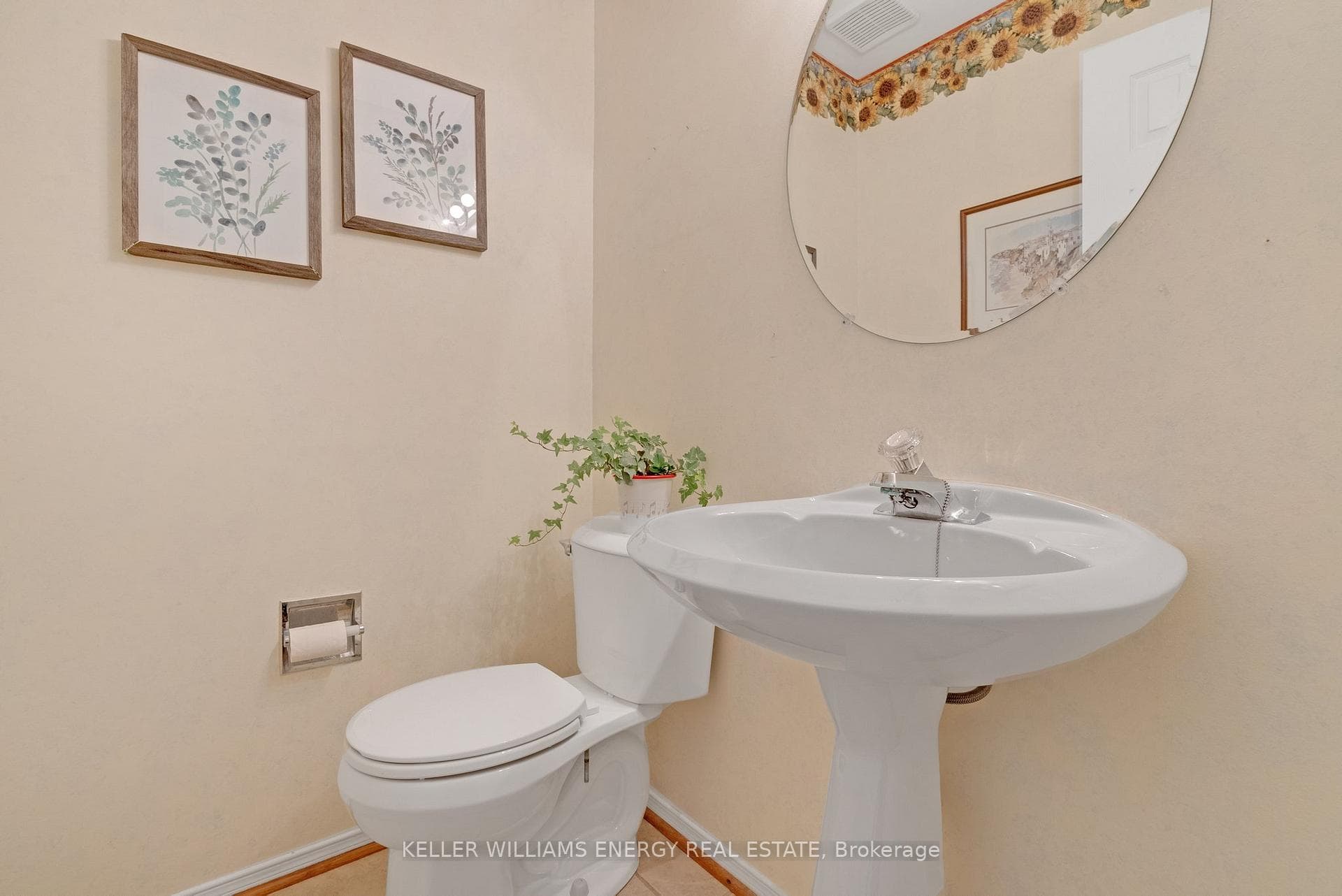969 Frei Street photo 15