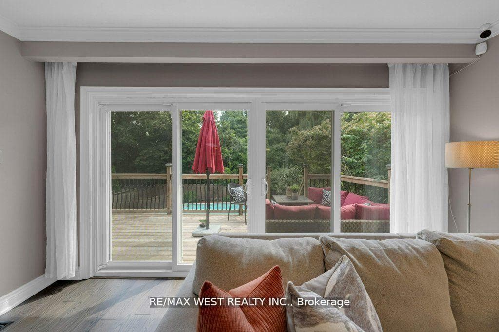 151 Brahms Avenue photo 12
