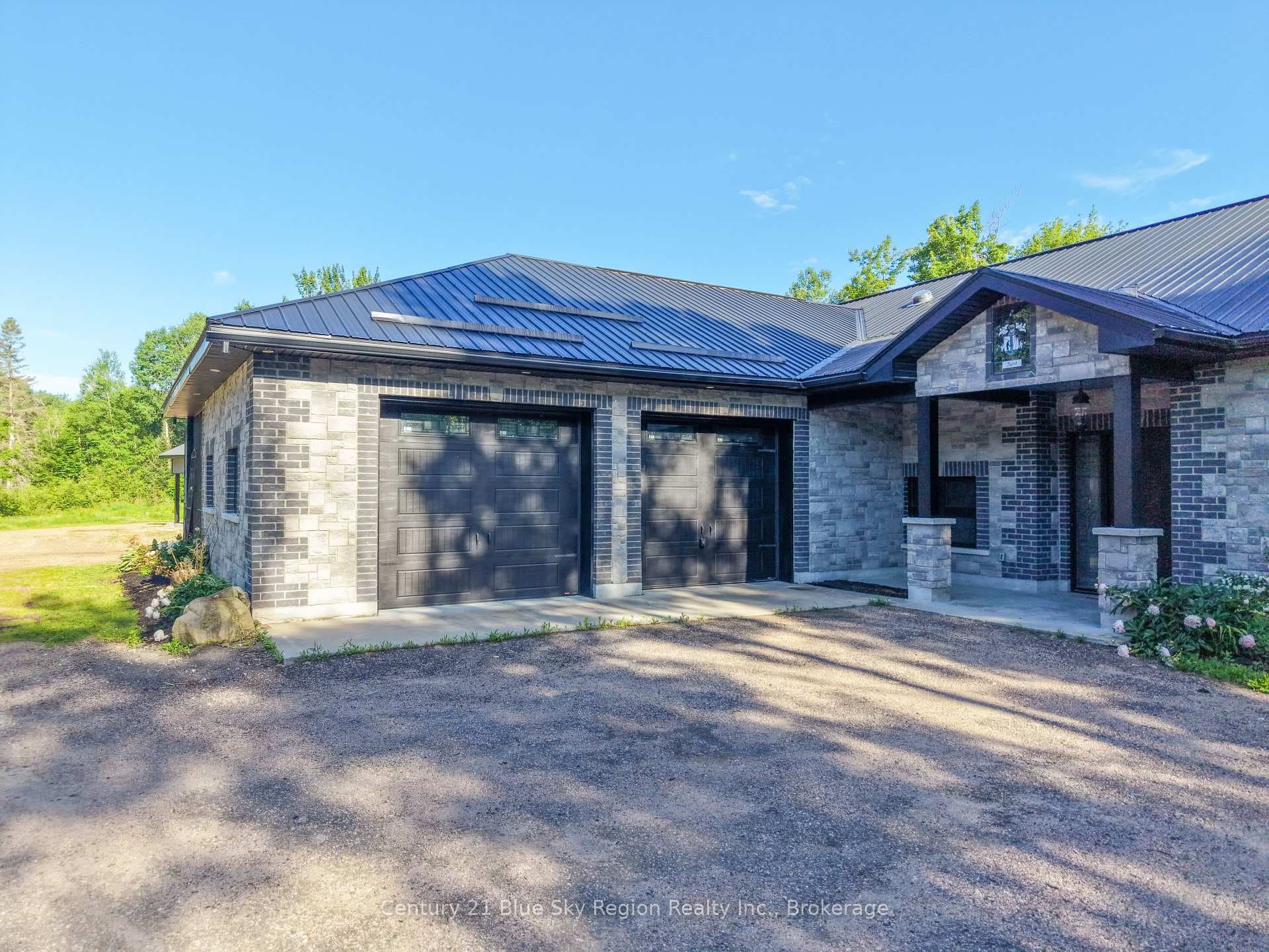 79 Hillcrest Road photo 2