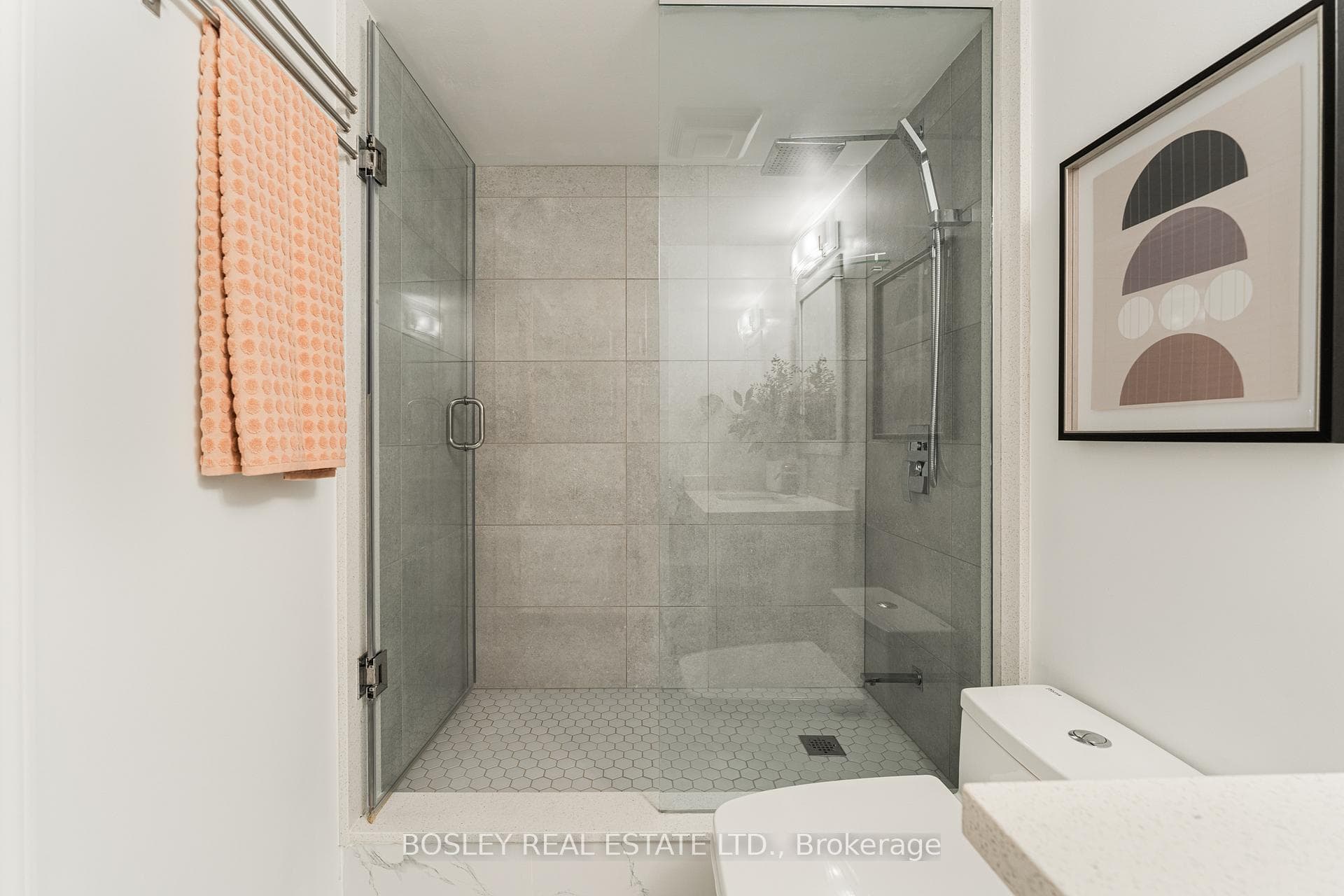 230 Queens Quay Unit 1019 photo 21
