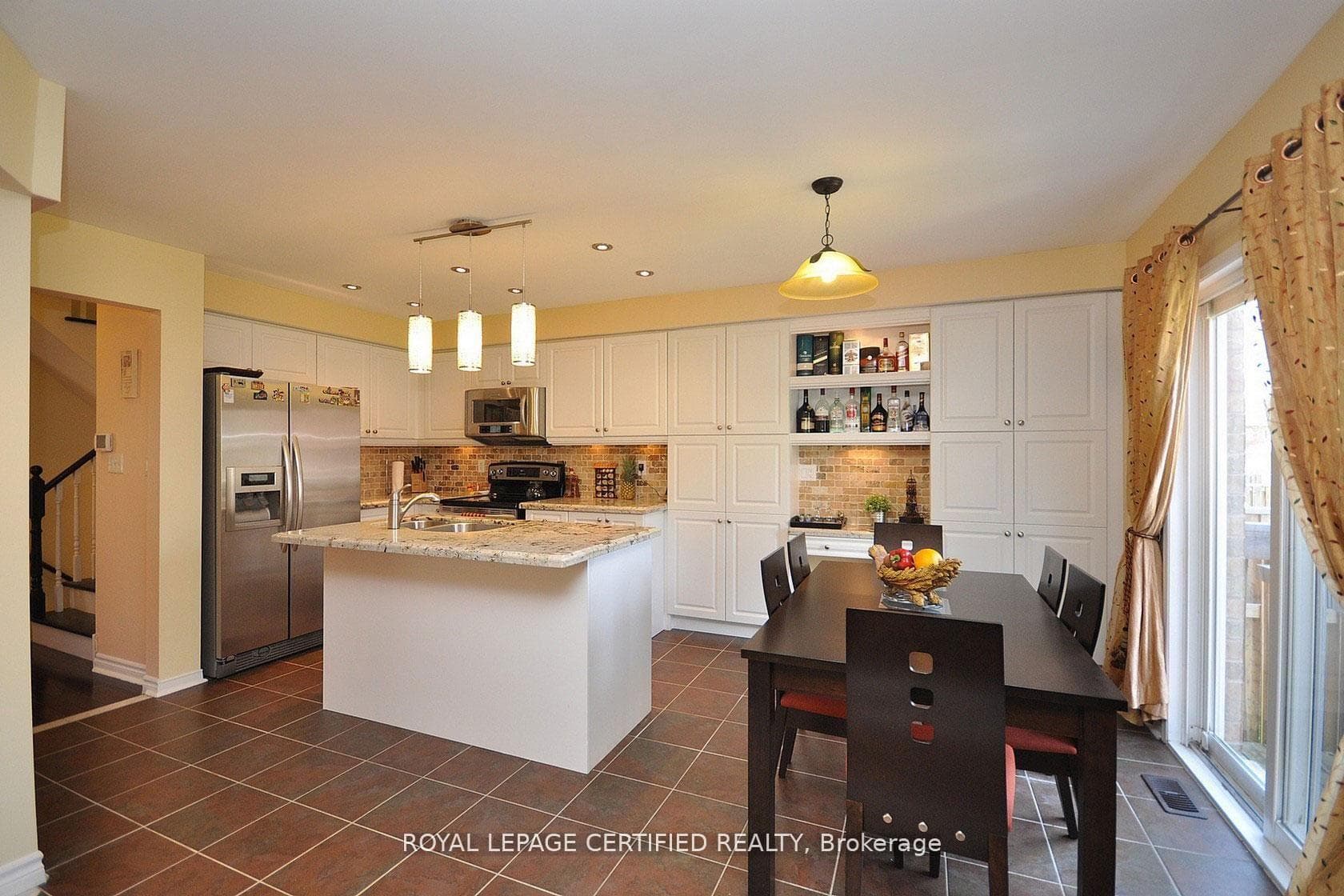 426 Orange Walk Crescent photo 8