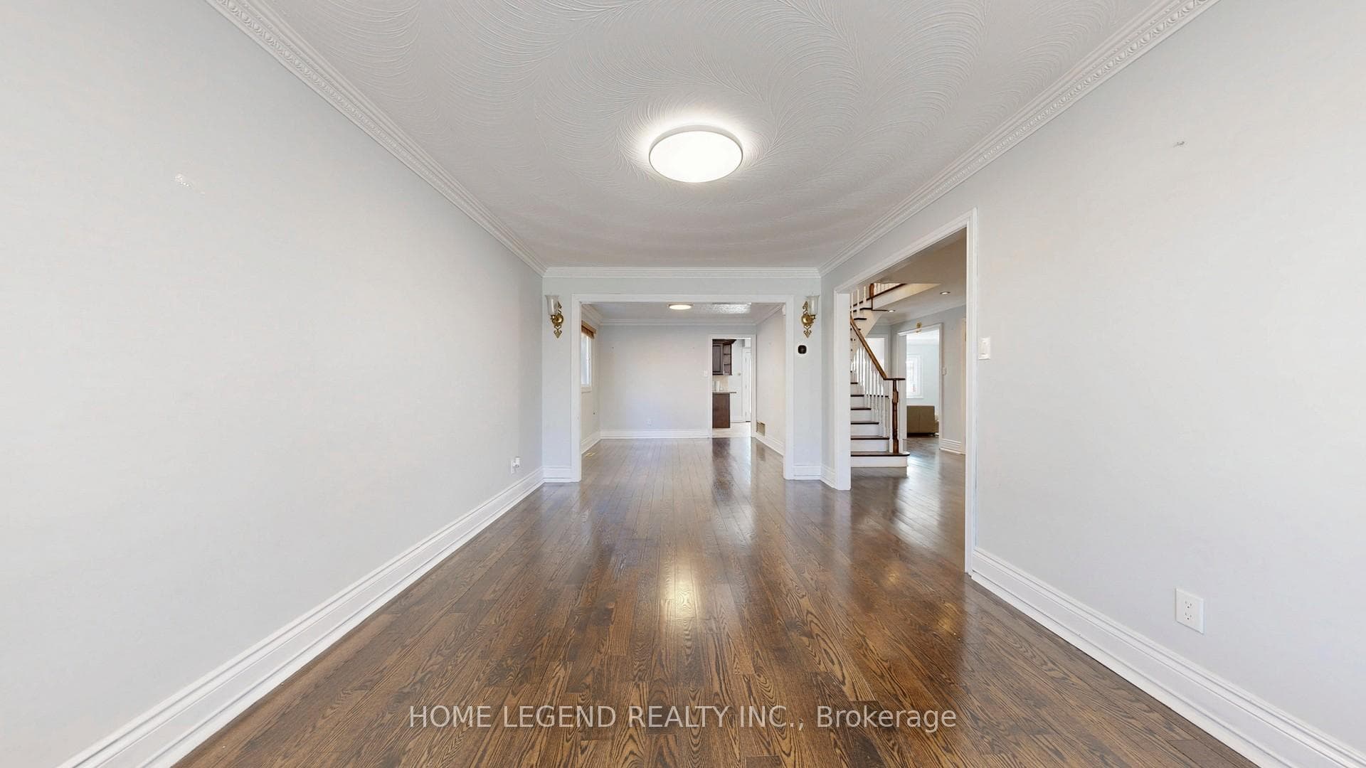 261 Fincham Avenue photo 6