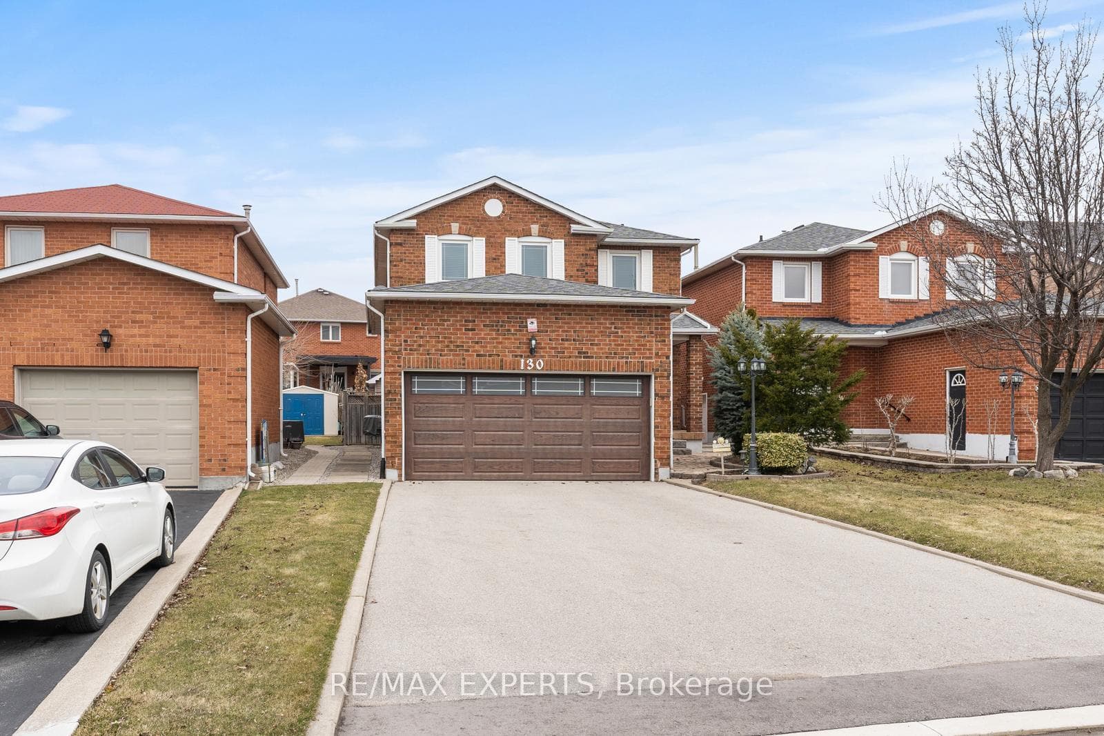 130 Pentland Crescent photo 2