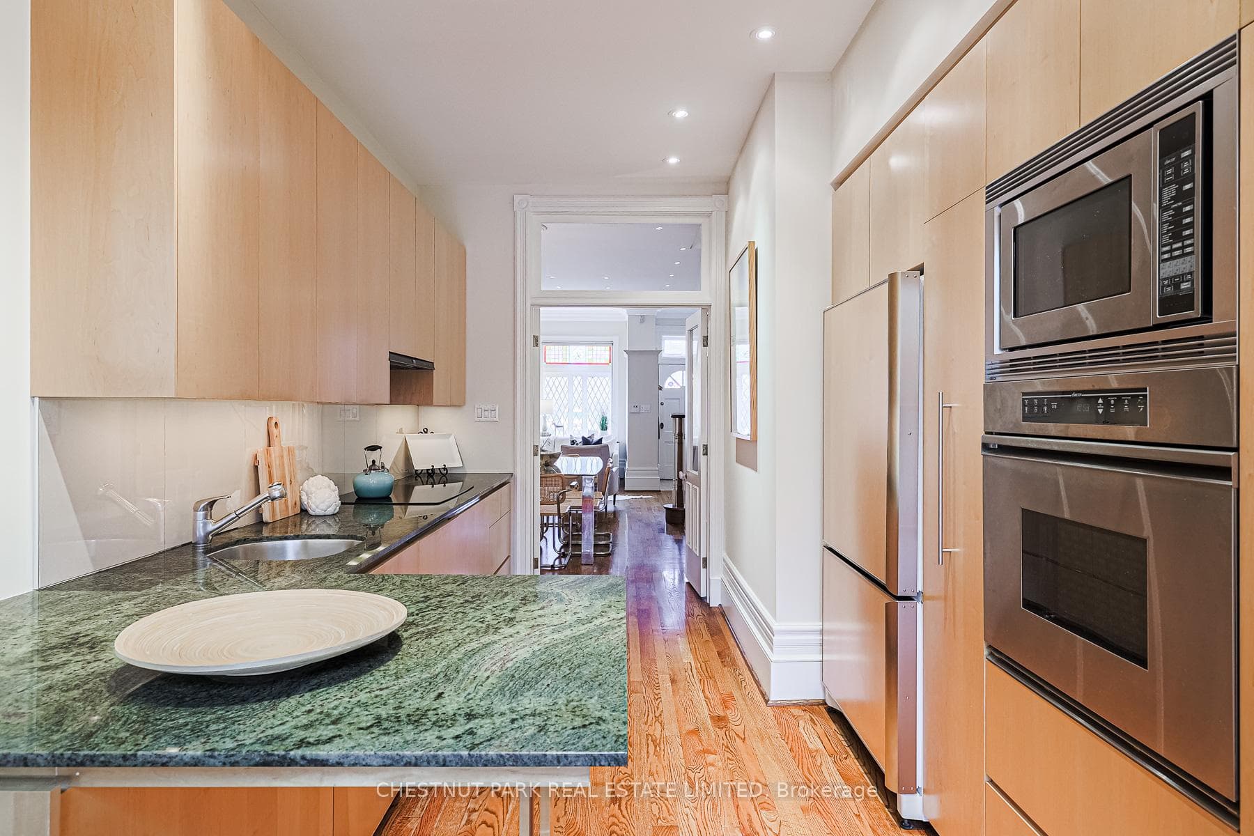 99 Marlborough Avenue photo 10