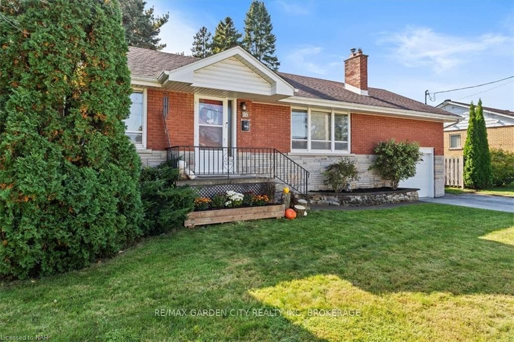 16 Hazelwood Avenue photo 3