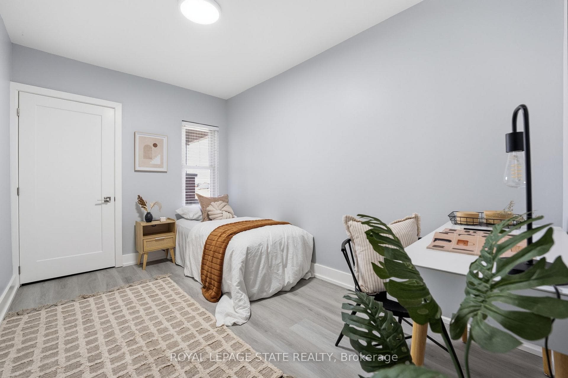 69 Houghton Avenue photo 15