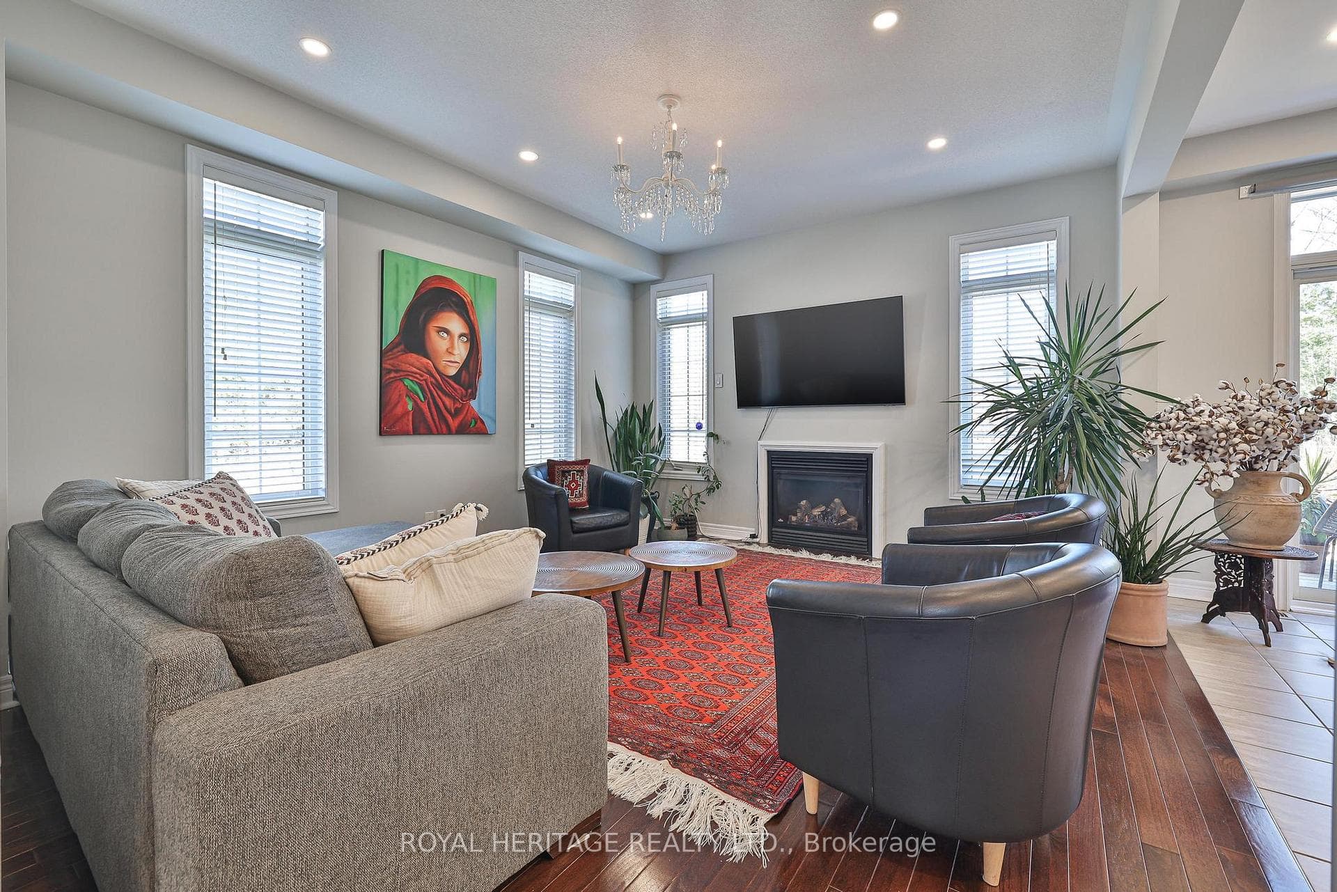 2493 Earl Grey Avenue photo 6