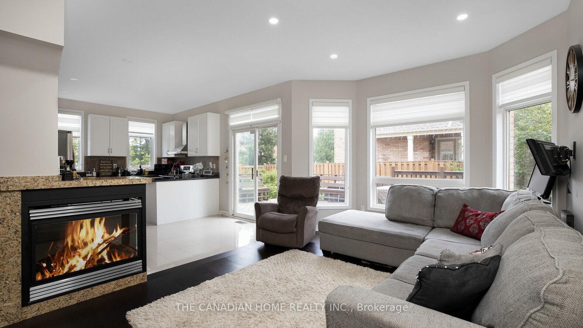 3849 Talias Crescent photo 9