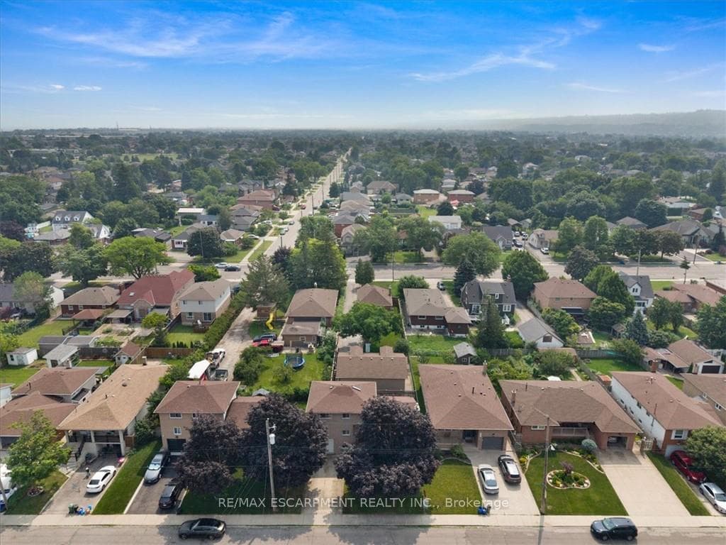 345 BERKINDALE Drive photo 39