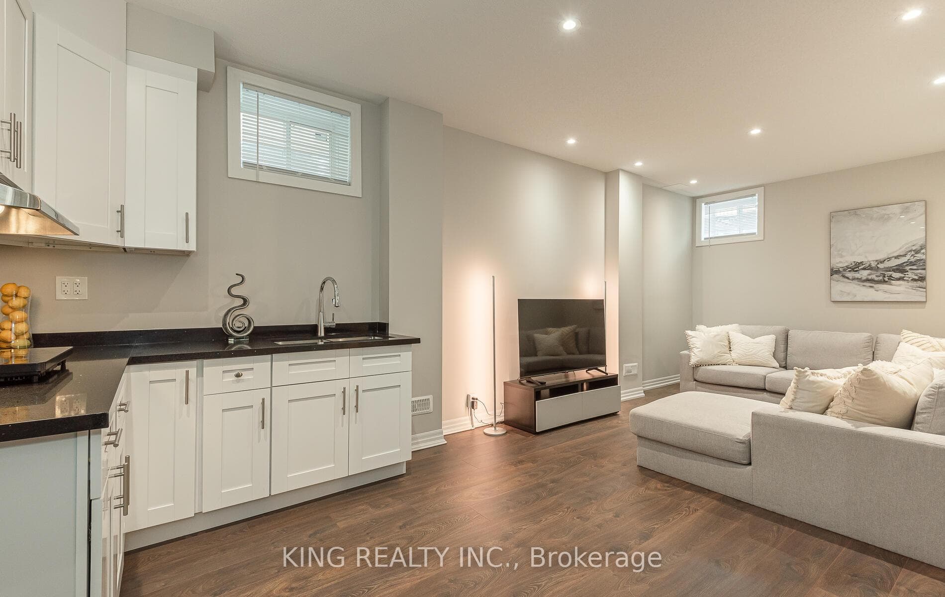 145 Marvin Avenue photo 33