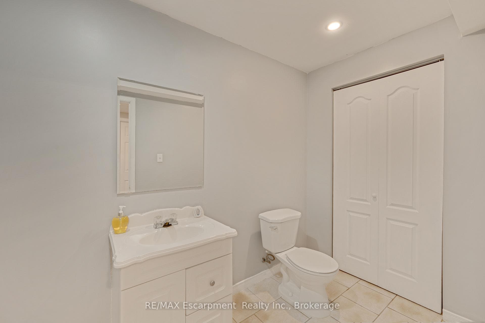 409 Jacqueline Boulevard photo 26