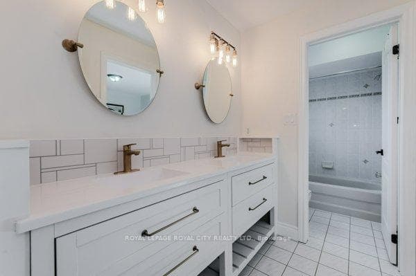 22 Bridlewood Boulevard photo 29