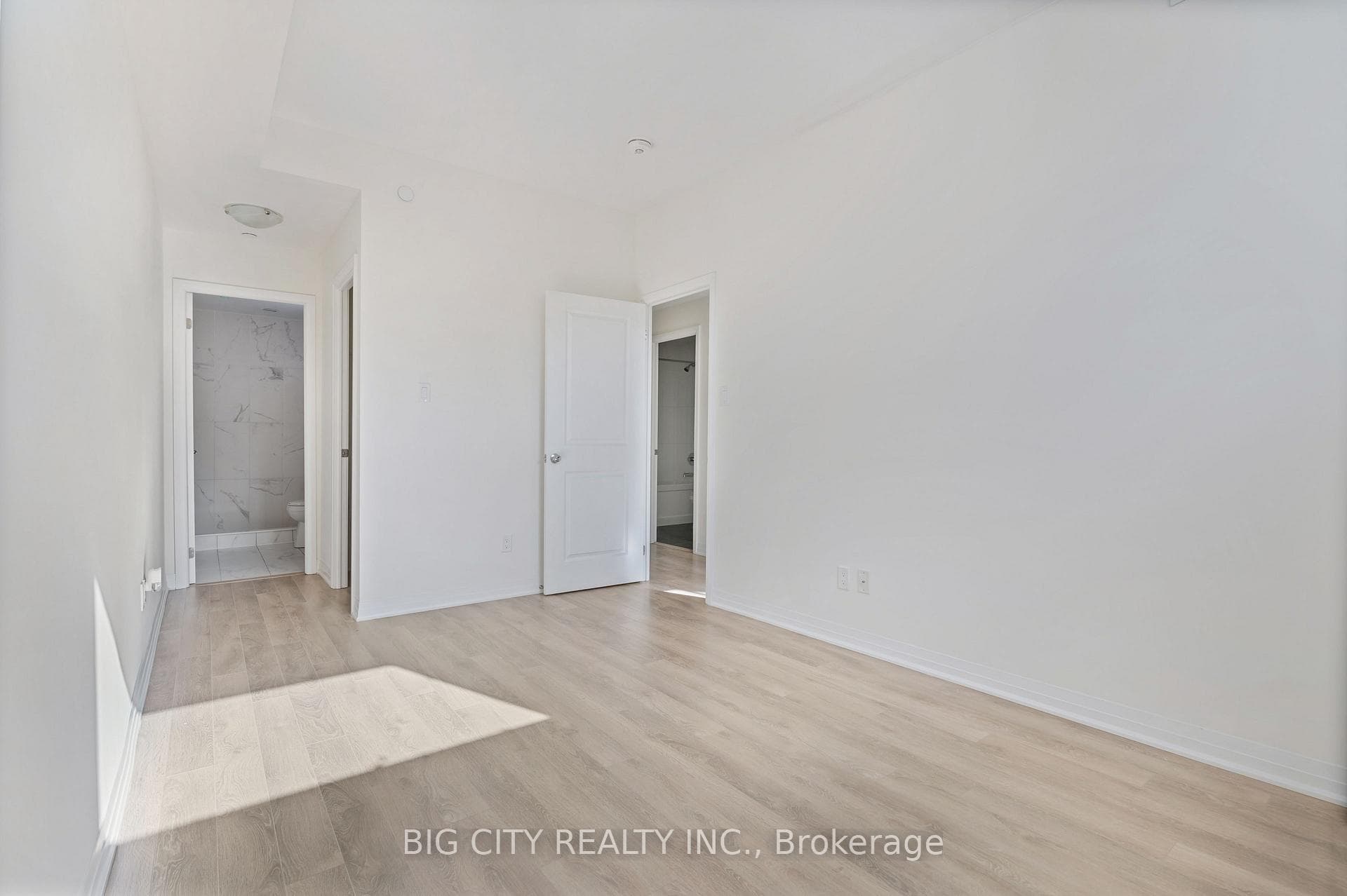 650 Atwater Avenue Unit 29 photo 13