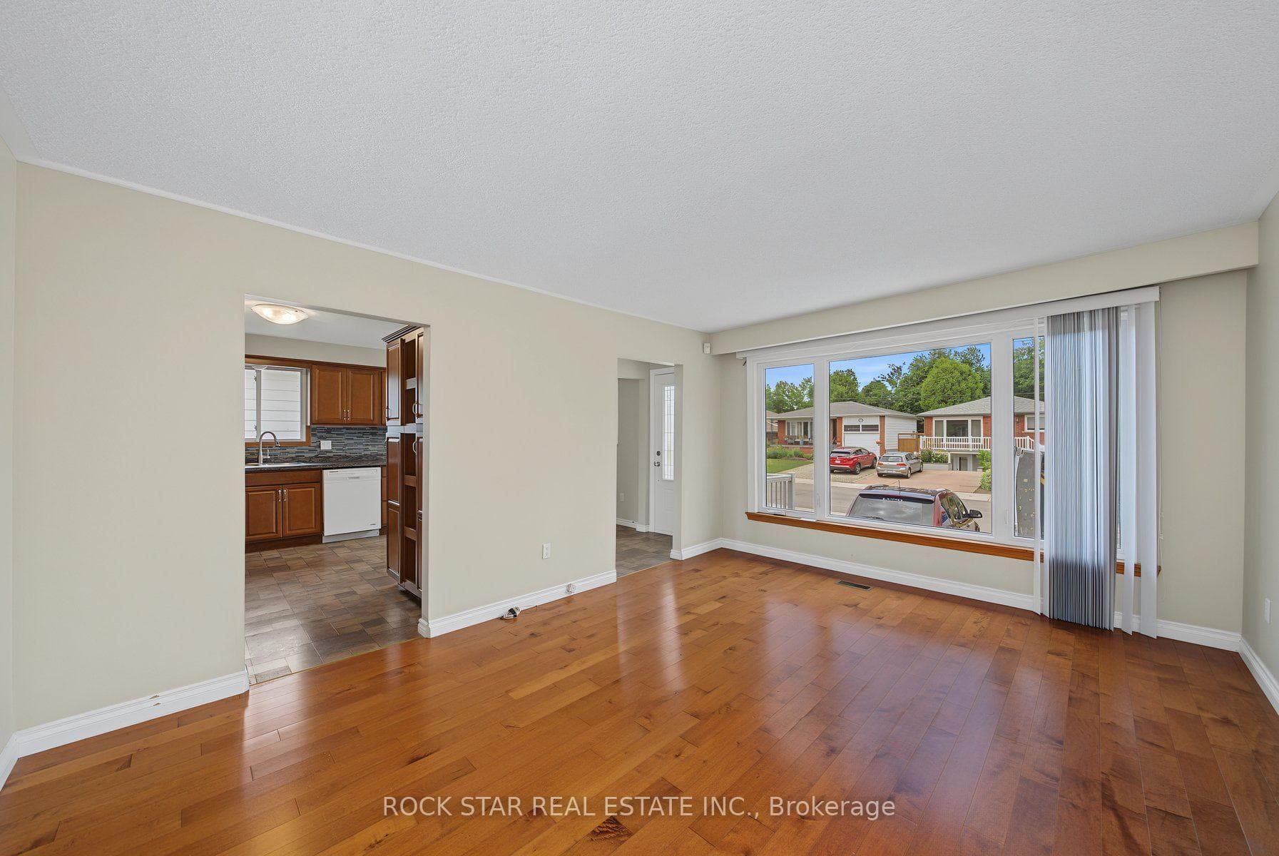 59 Aterno Drive Unit Main photo 3