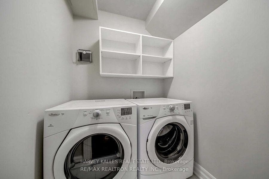 384 Spadina Road Unit Lower photo 7