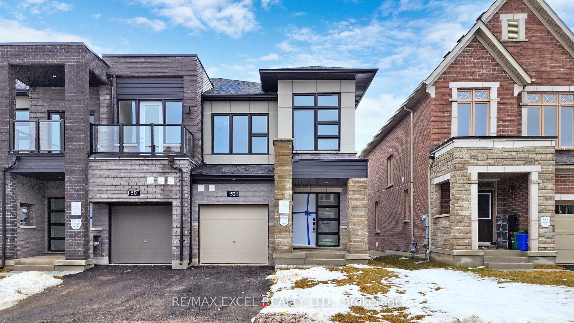 52 Harvey Bunker Crescent photo 1