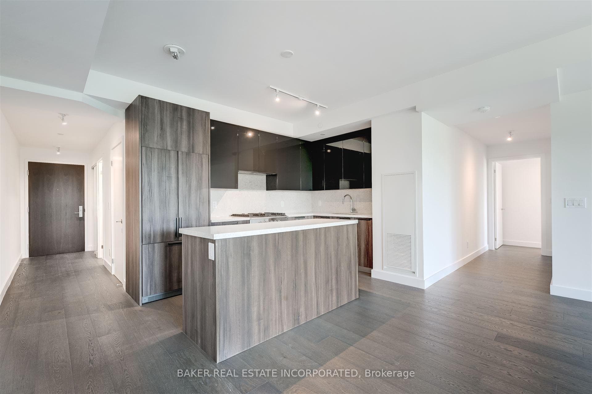 Unit 507 - Kitchen