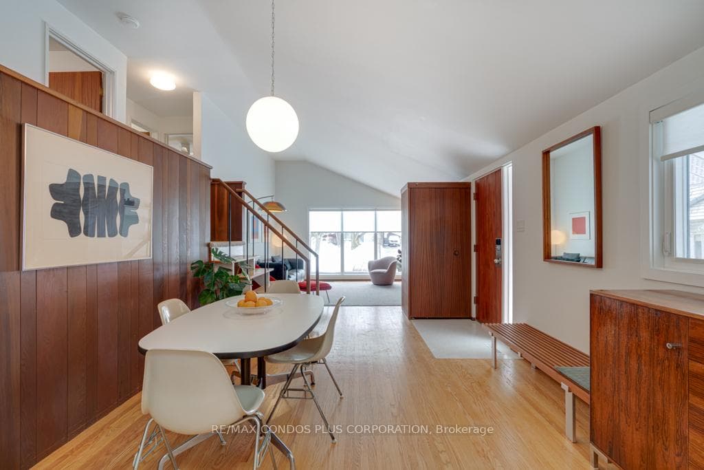 6 Munson Crescent photo 9