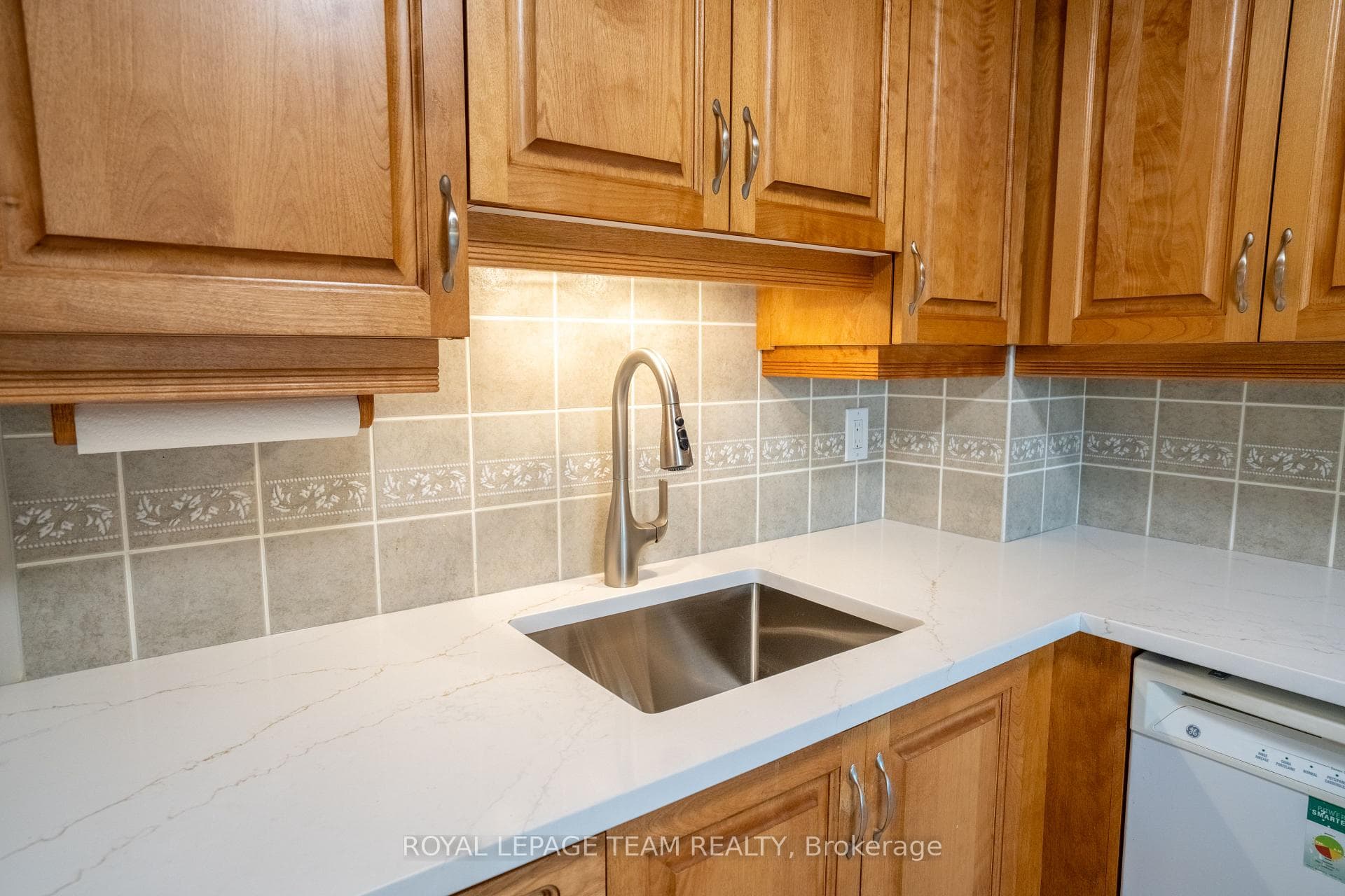960 Teron Road Unit 401 photo 8