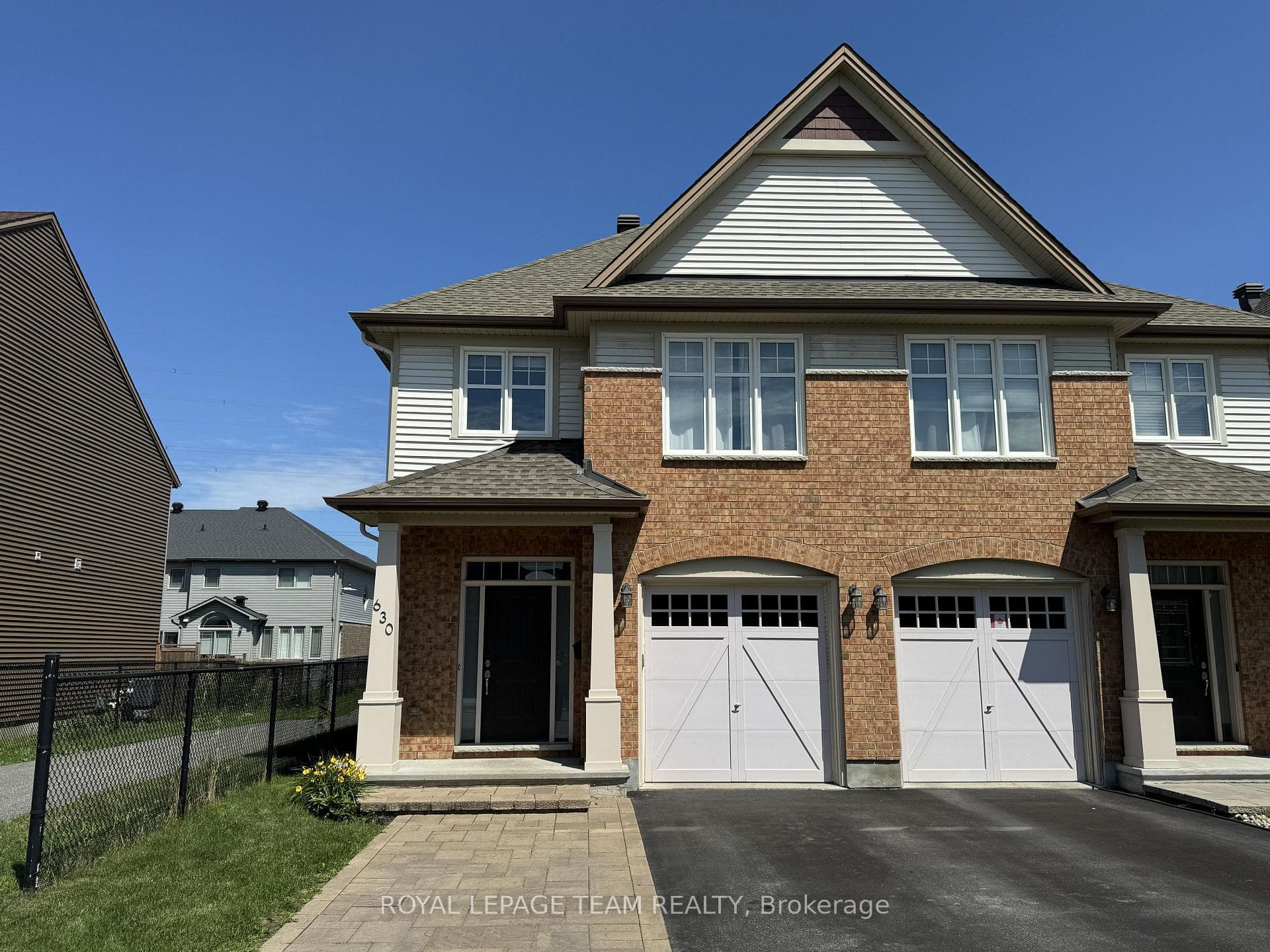 630 Moorpark Avenue photo 1