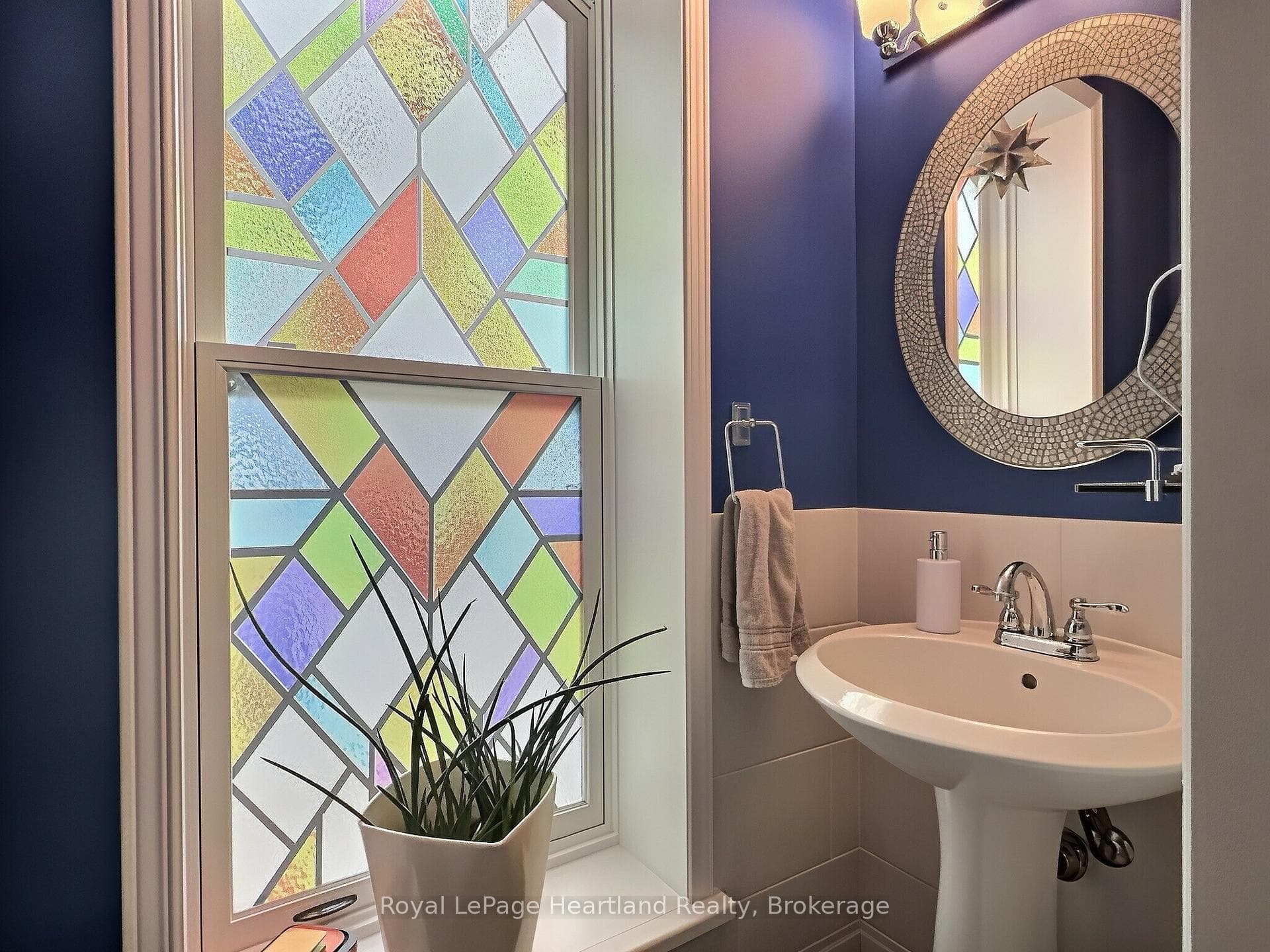 425 William Street photo 25