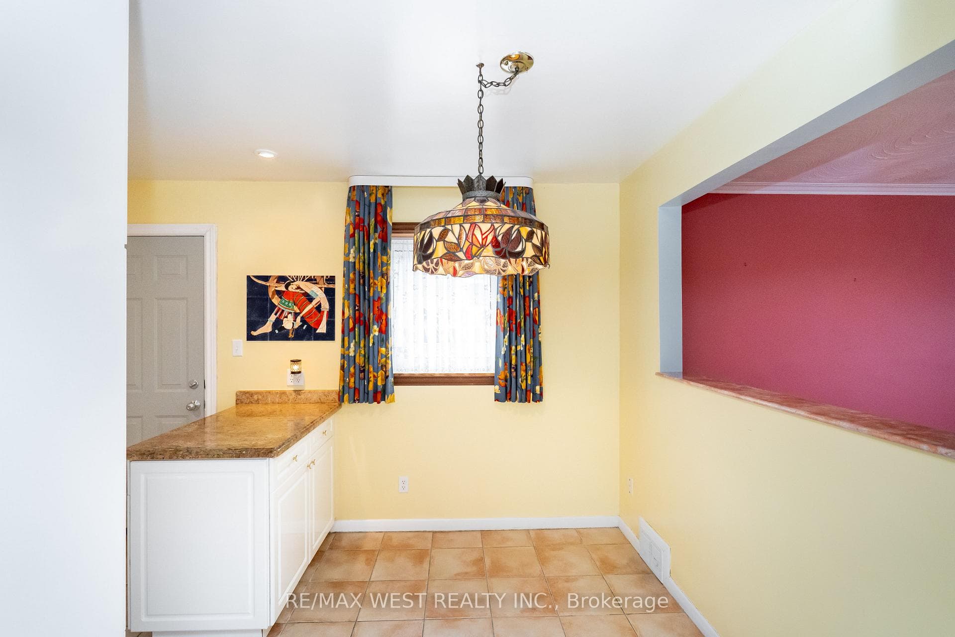 101 Barrymore Road photo 12