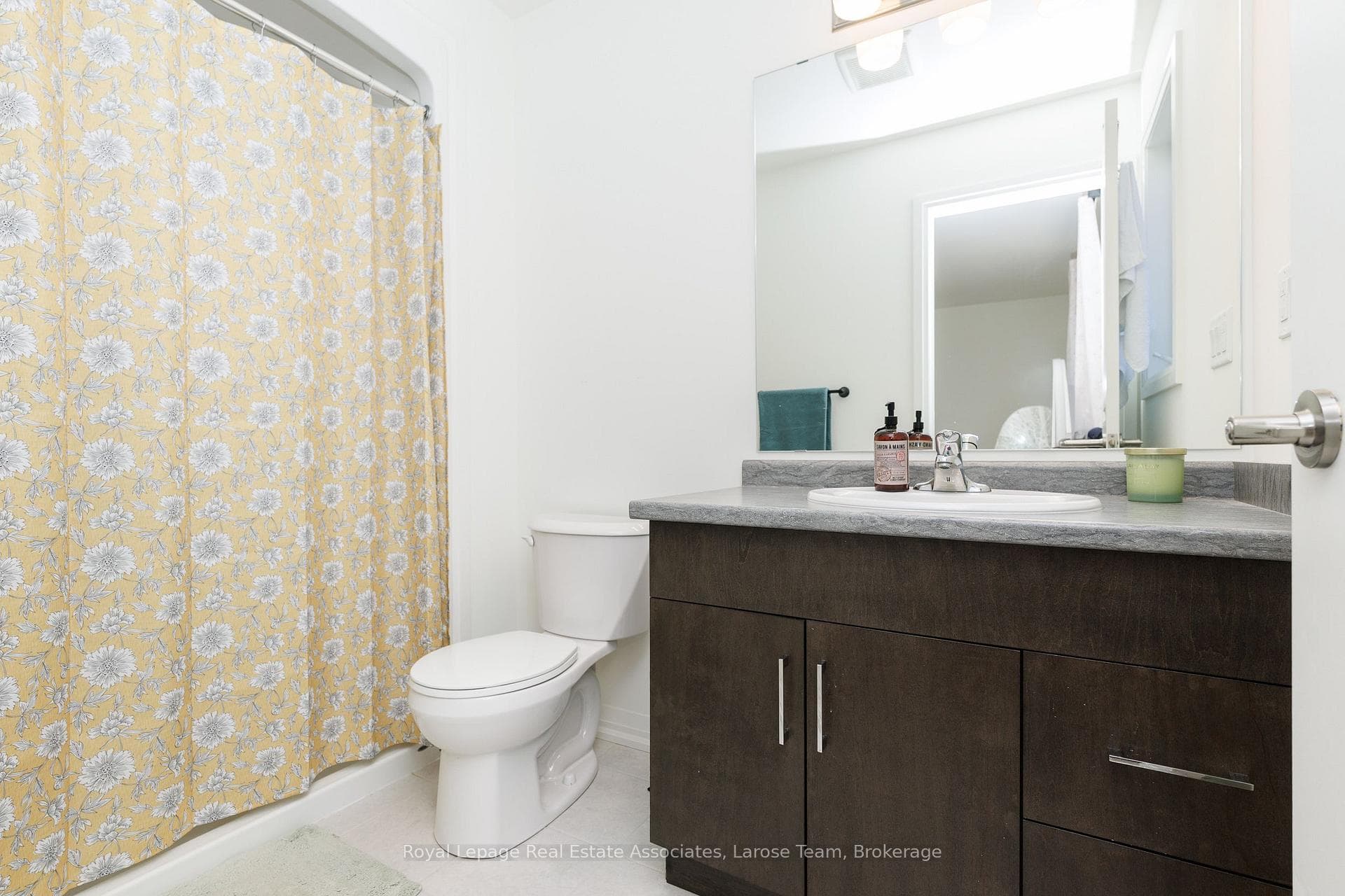 31 Willson Drive Unit Main and 2nd, photo 27