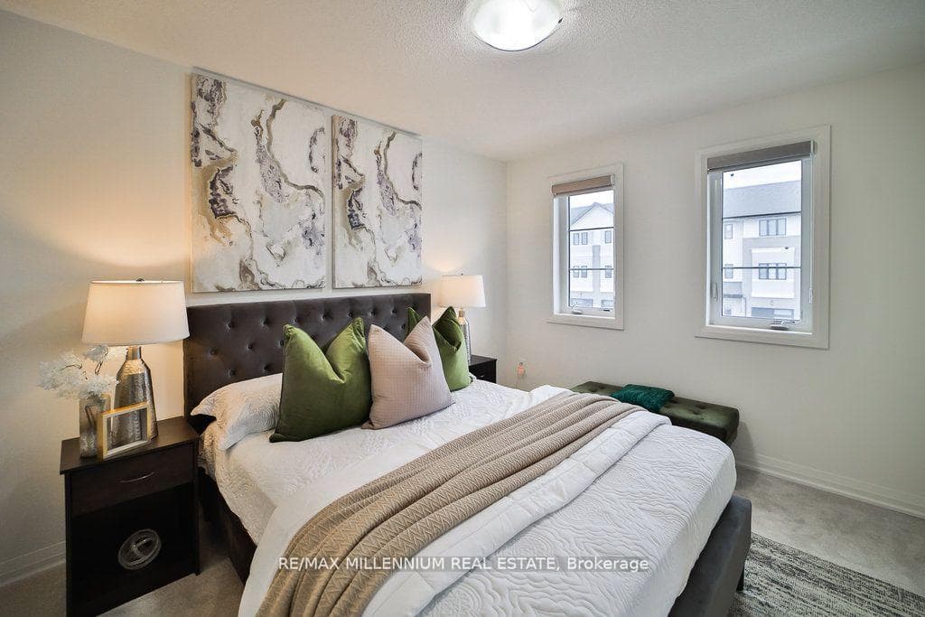 1 Lahey Crescent photo 17