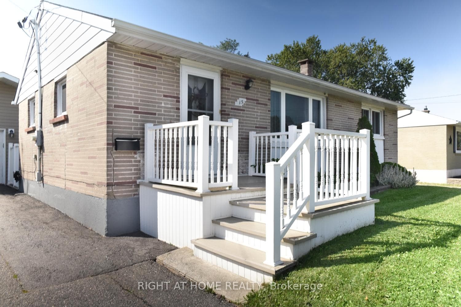 15 Bainbridge Street photo 2