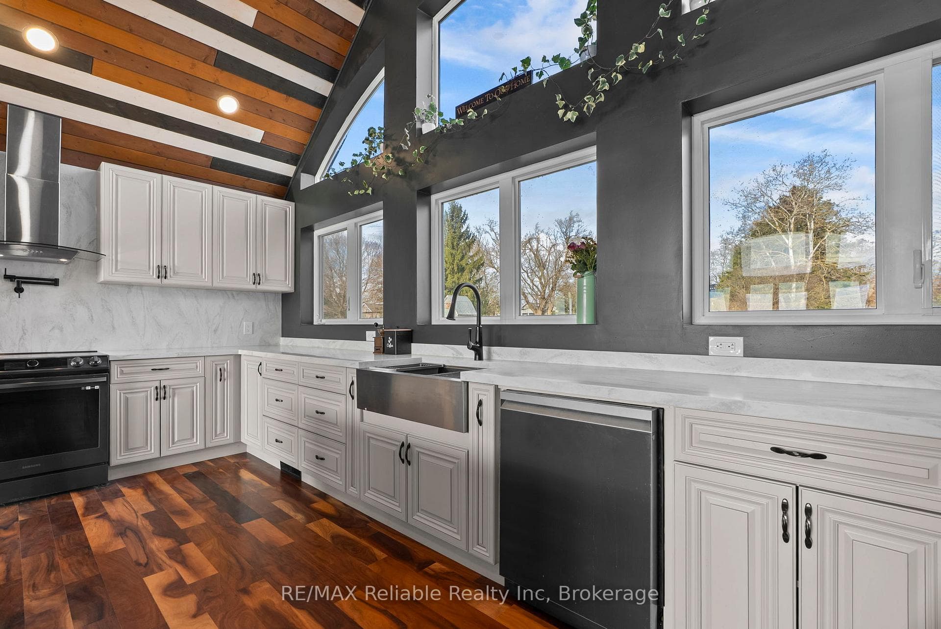 43841 Cranbrook Road photo 14
