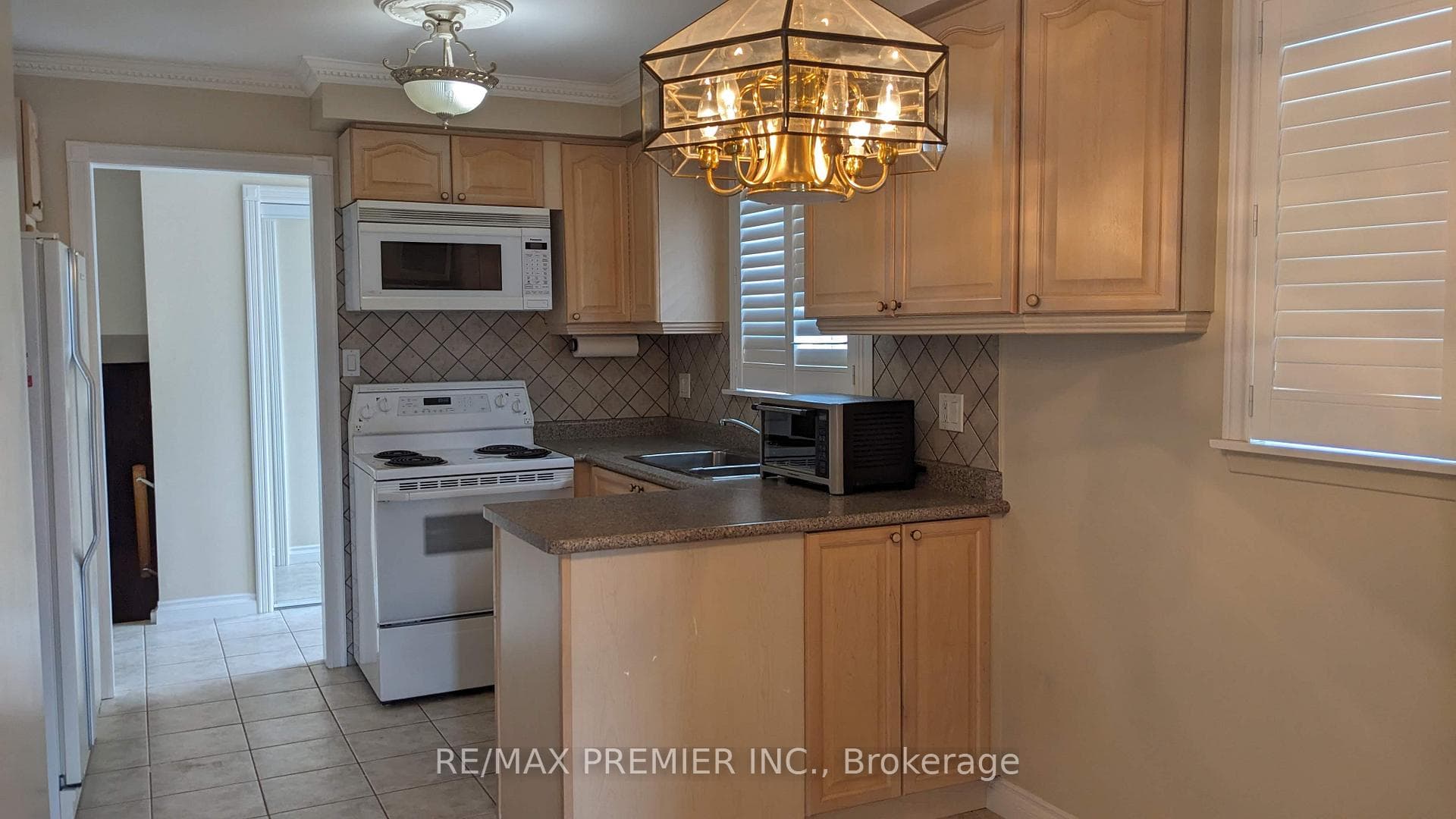 3332 Grechen Road photo 2