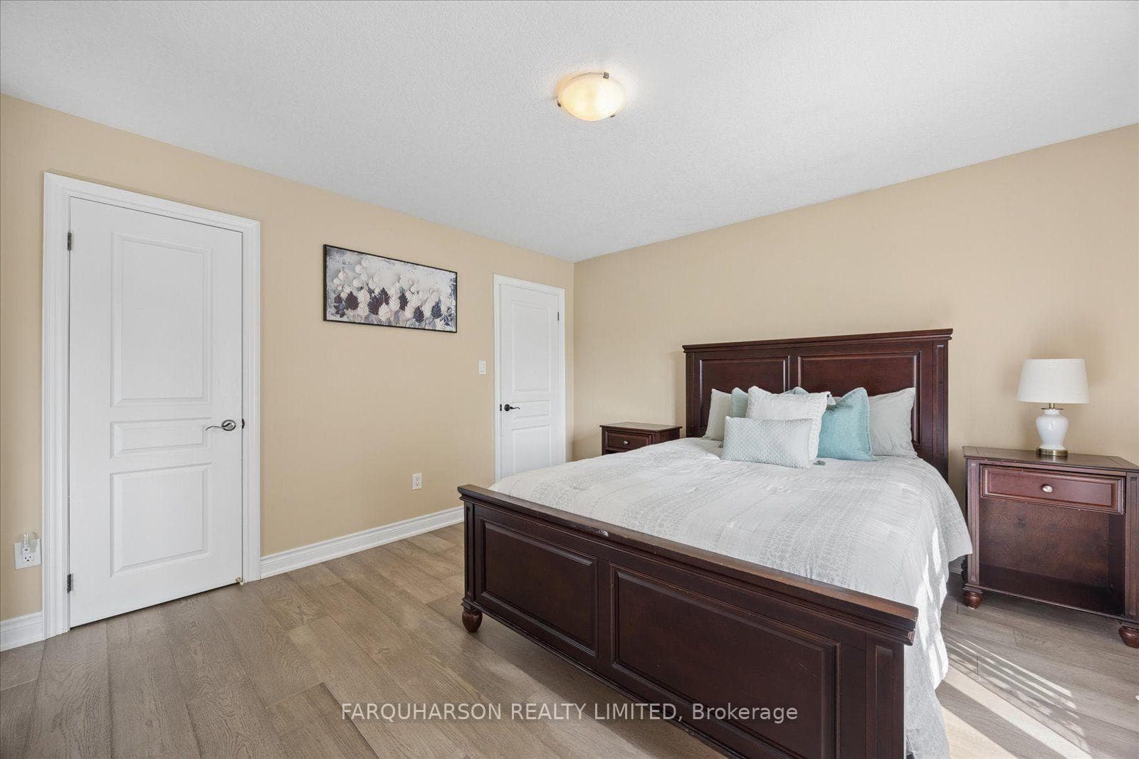 41 Country Club Crescent photo 16