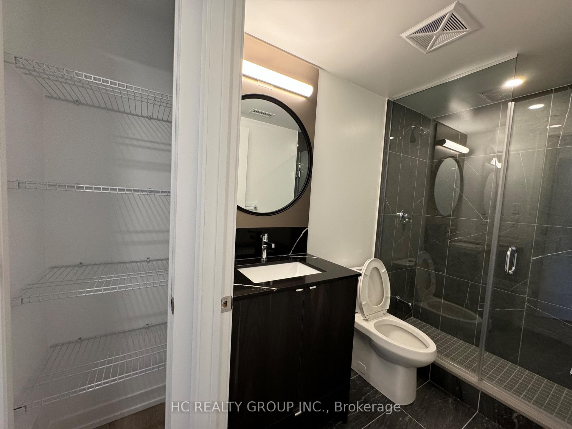 771 Yonge Street Unit 608 photo 17