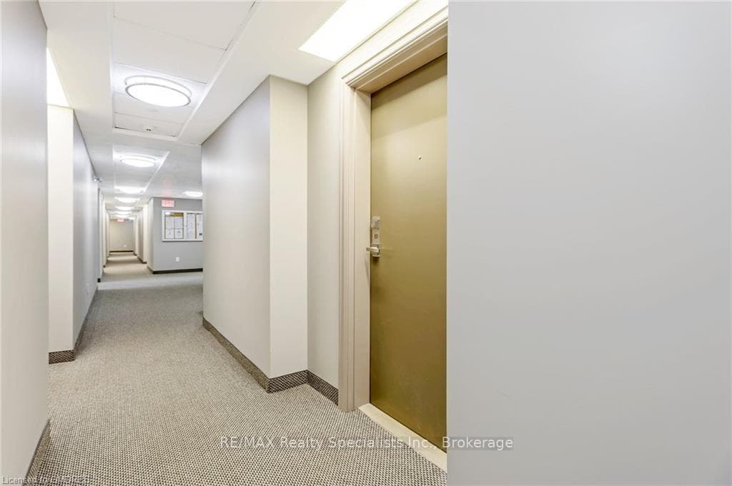 1005 NADALIN Heights Unit 101 photo 6