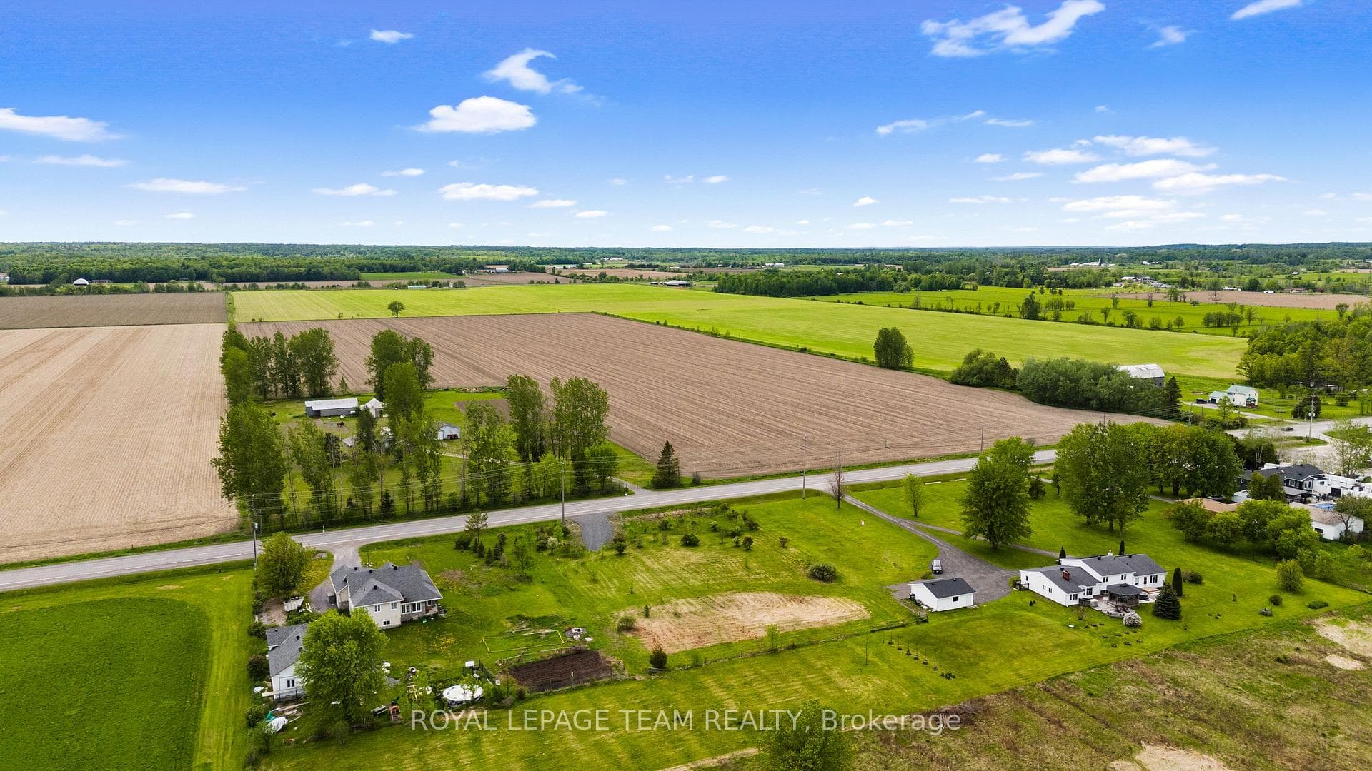 0 Dunrobin Road photo 11