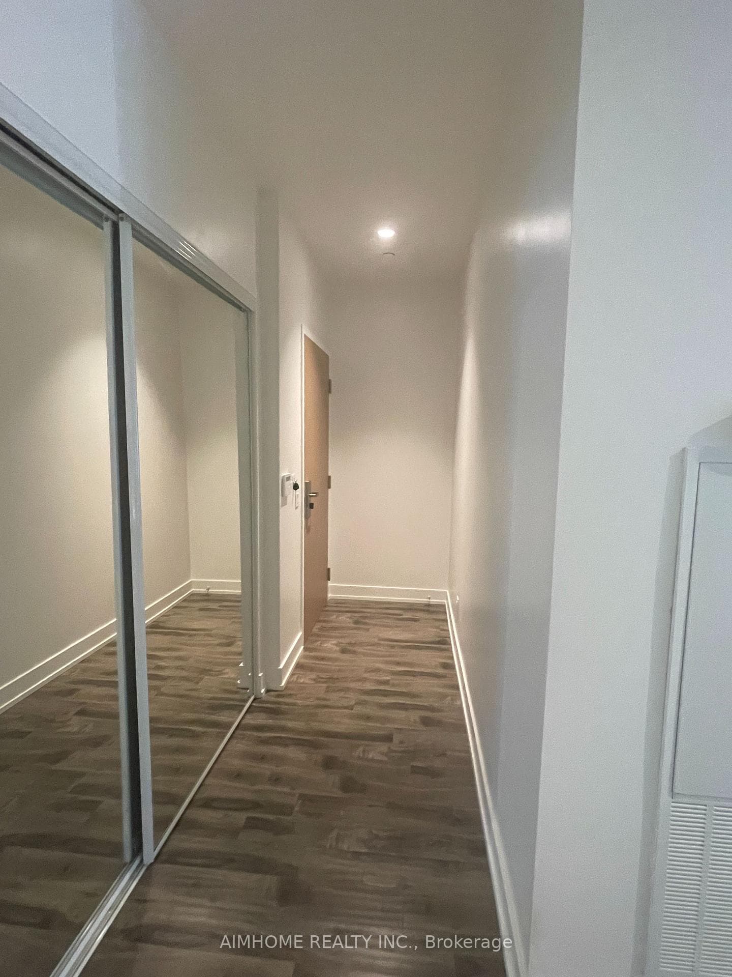 7 grenville Street Unit 811 photo 15