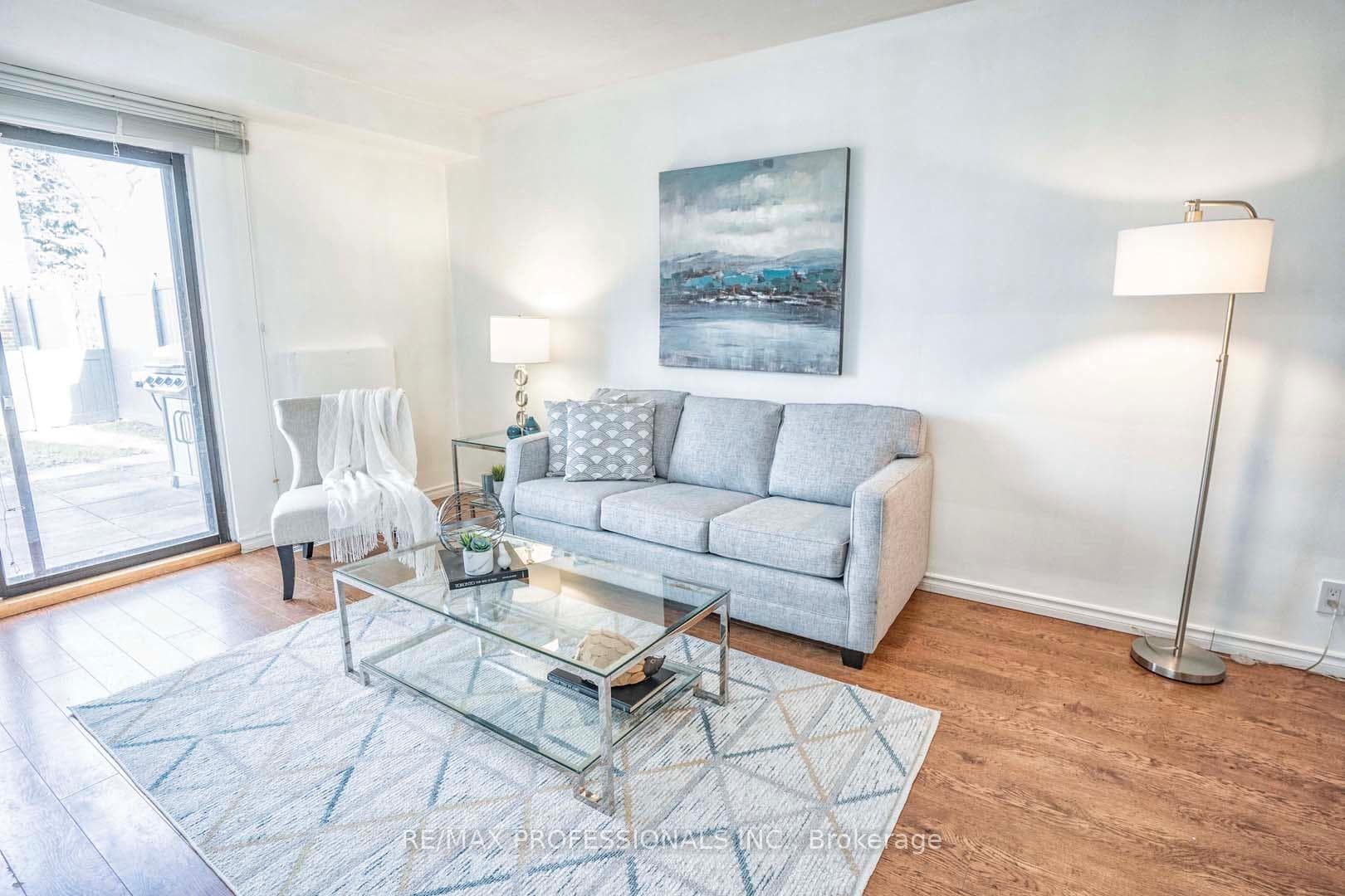 4357 Bloor Street Unit 8 photo 6