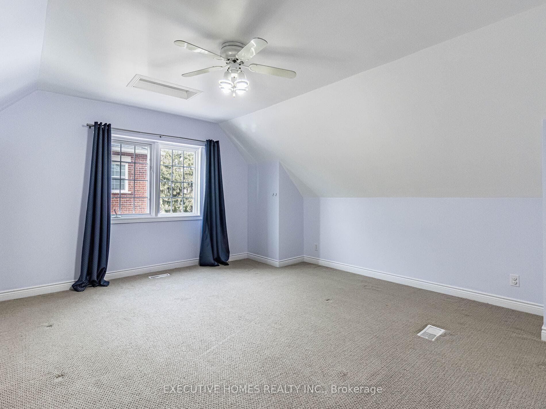 699 Cedar Avenue photo 32